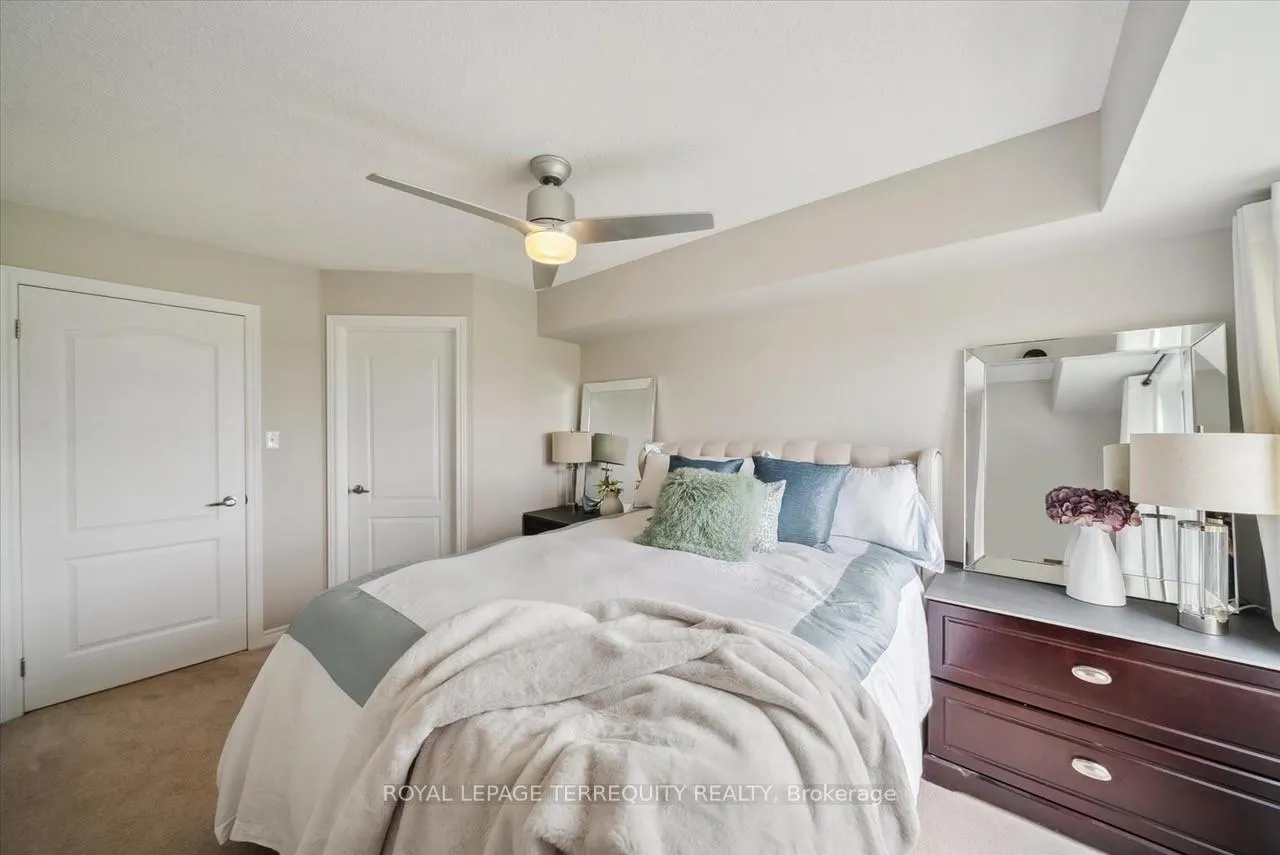 Photo 5 of Unit 12, 137 Sydenham Wells, Barrie, Georgian Drive — HOMEH