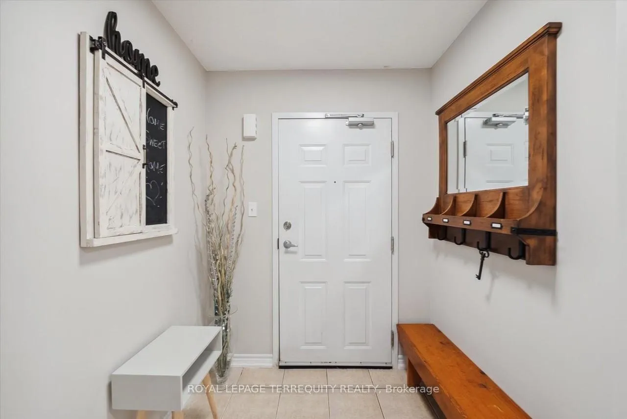 Photo 7 of Unit 12, 137 Sydenham Wells, Barrie, Georgian Drive — HOMEH