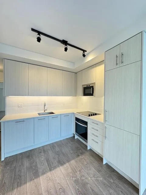 Photo 3 of Unit 2102, 286 Main Street, Toronto, East End-Danforth — HOMEH