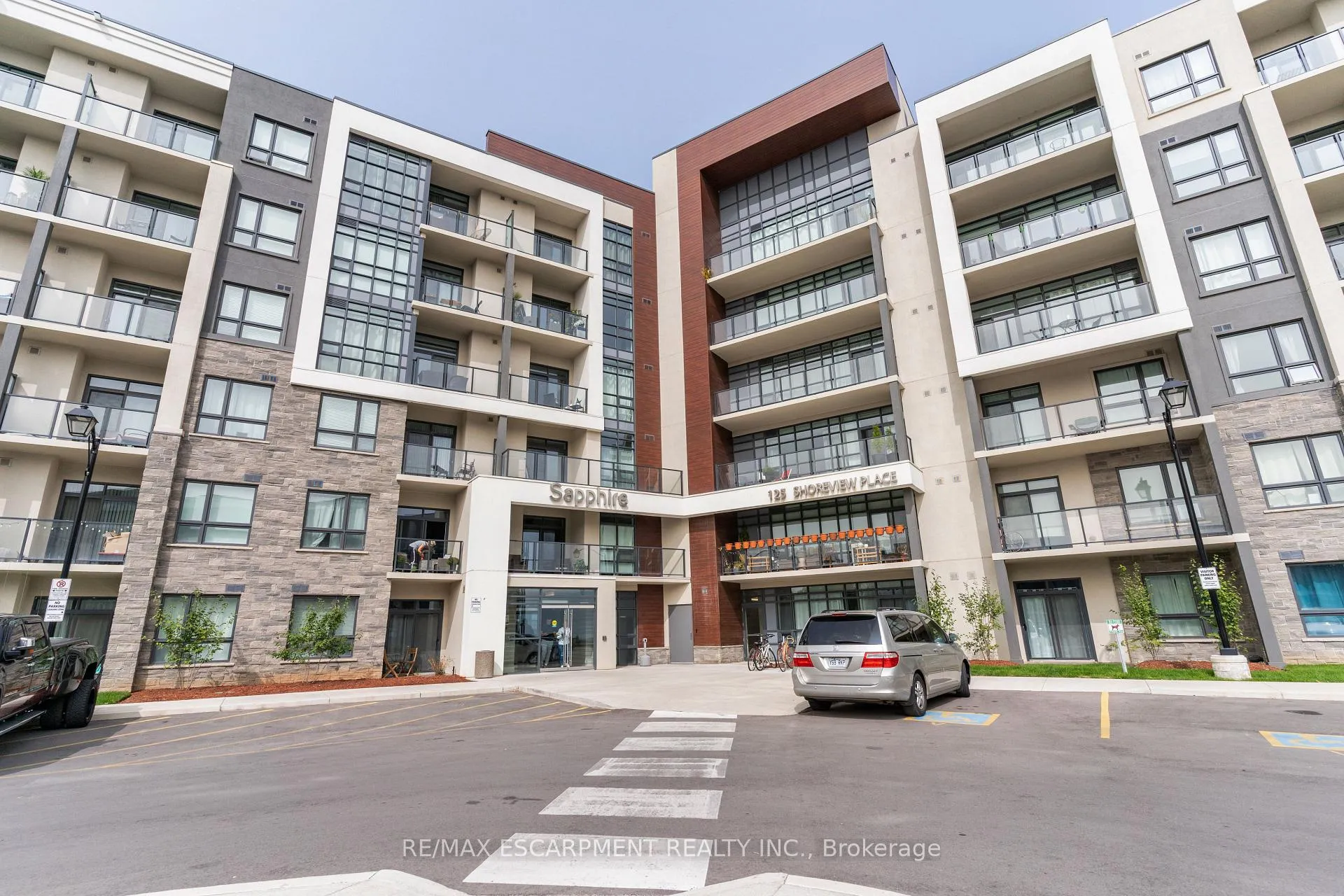 Photo 1 of Unit 523, 125 Shoreview Place, Hamilton, Stoney Creek — HOMEH
