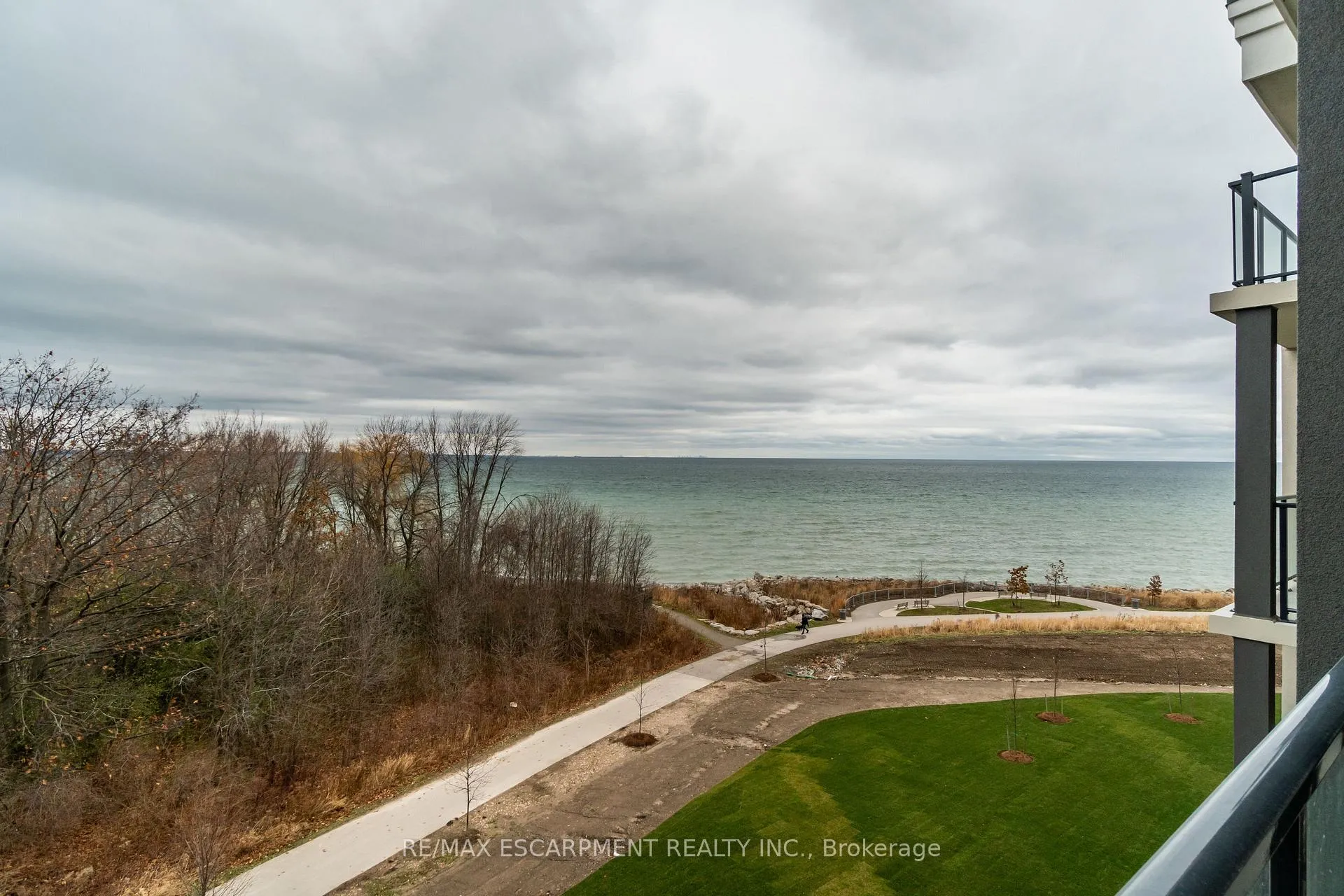 Photo 12 of Unit 523, 125 Shoreview Place, Hamilton, Stoney Creek — HOMEH