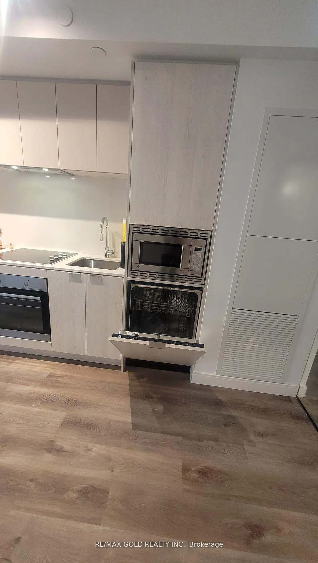 Photo 3 of Unit 1112, 1 Jarvis Street, Hamilton, Beasley — HOMEH