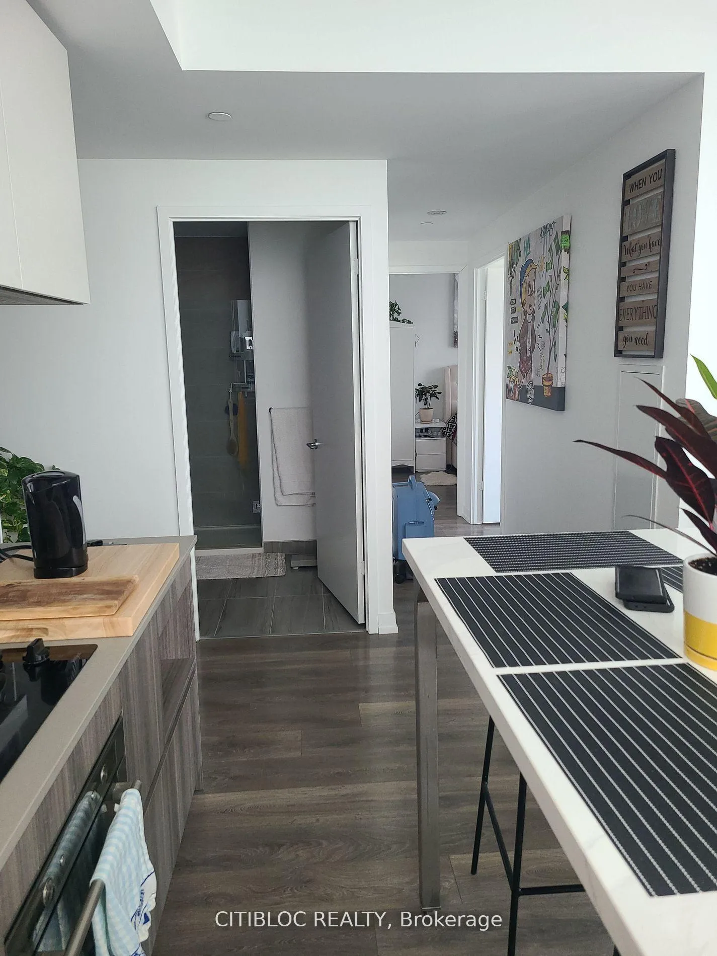 Photo 15 of Unit PH 2, 898 Portage Parkway, Vaughan, Concord — HOMEH