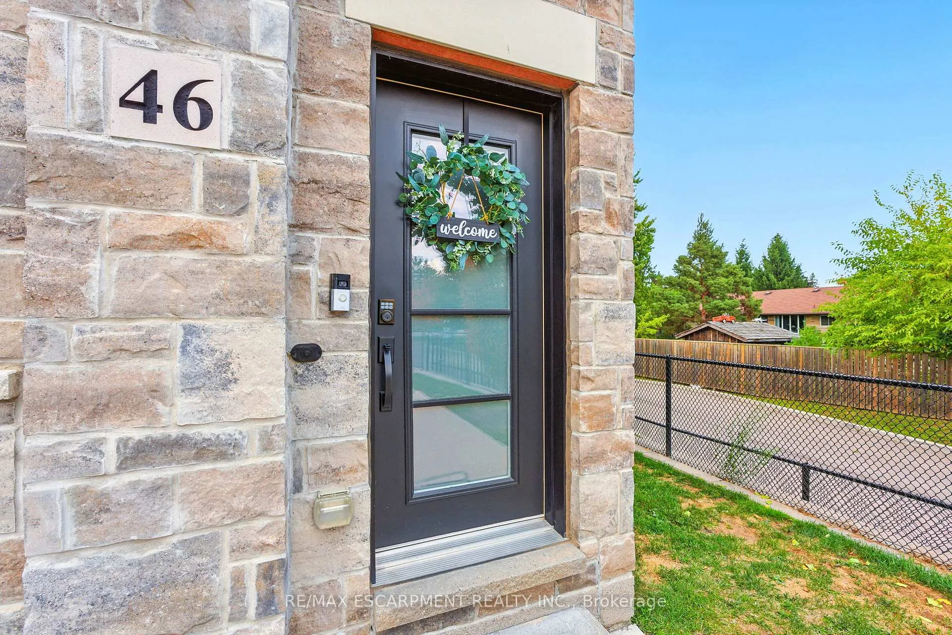 Photo 4 of Unit 46, 219 Dundas Street E, Hamilton, Waterdown — HOMEH