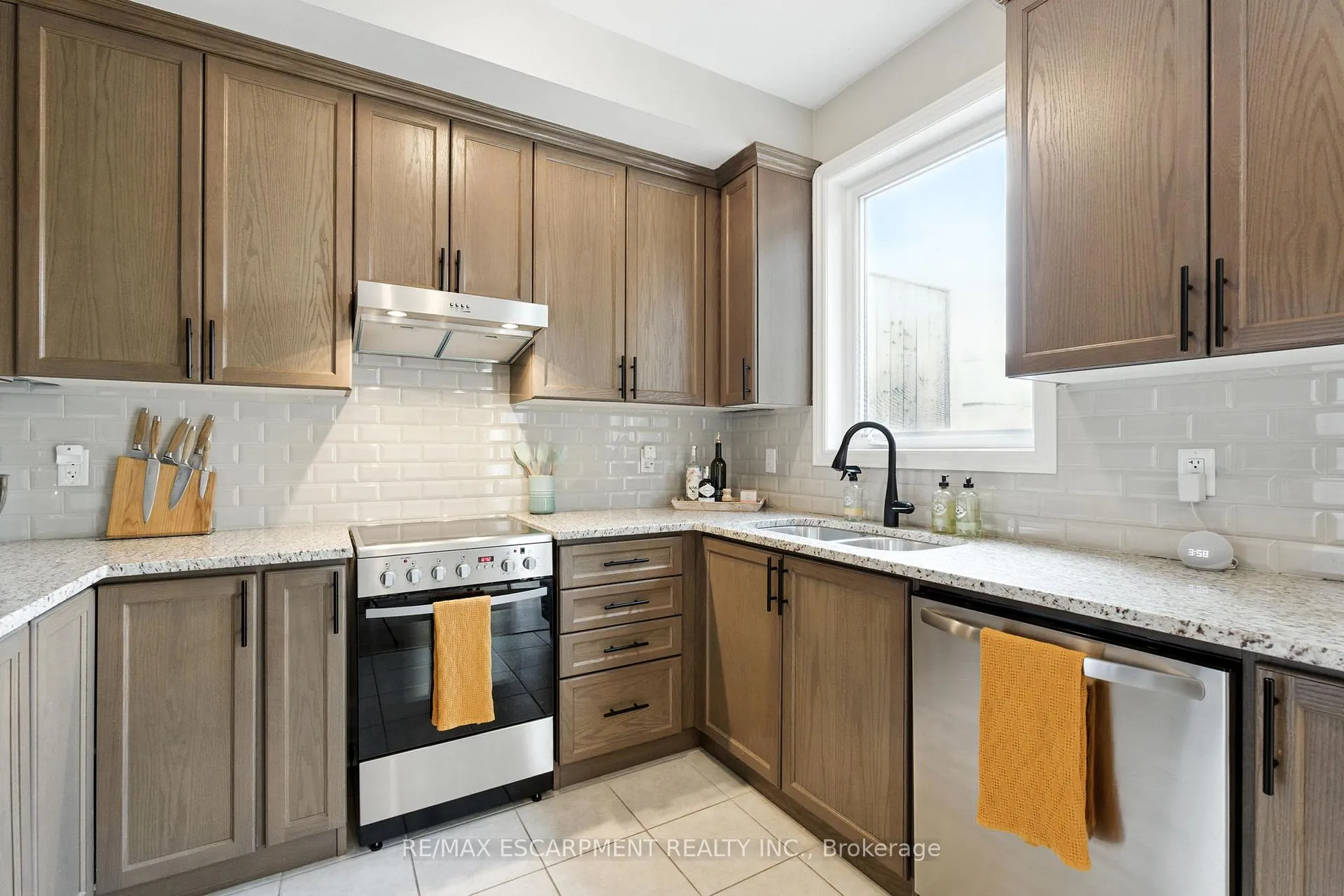 Photo 14 of Unit 46, 219 Dundas Street E, Hamilton, Waterdown — HOMEH