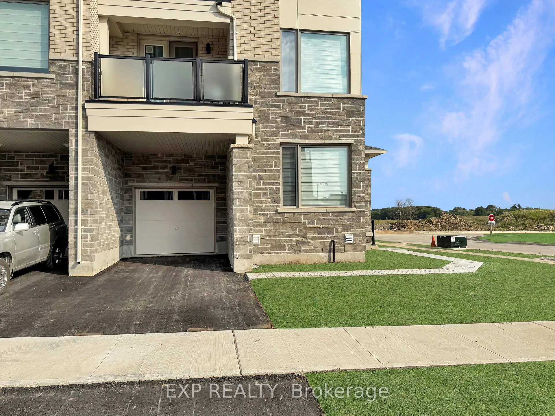 Photo 2 of 3 Sweet Pear Street, Markham, Rural Markham — HOMEH