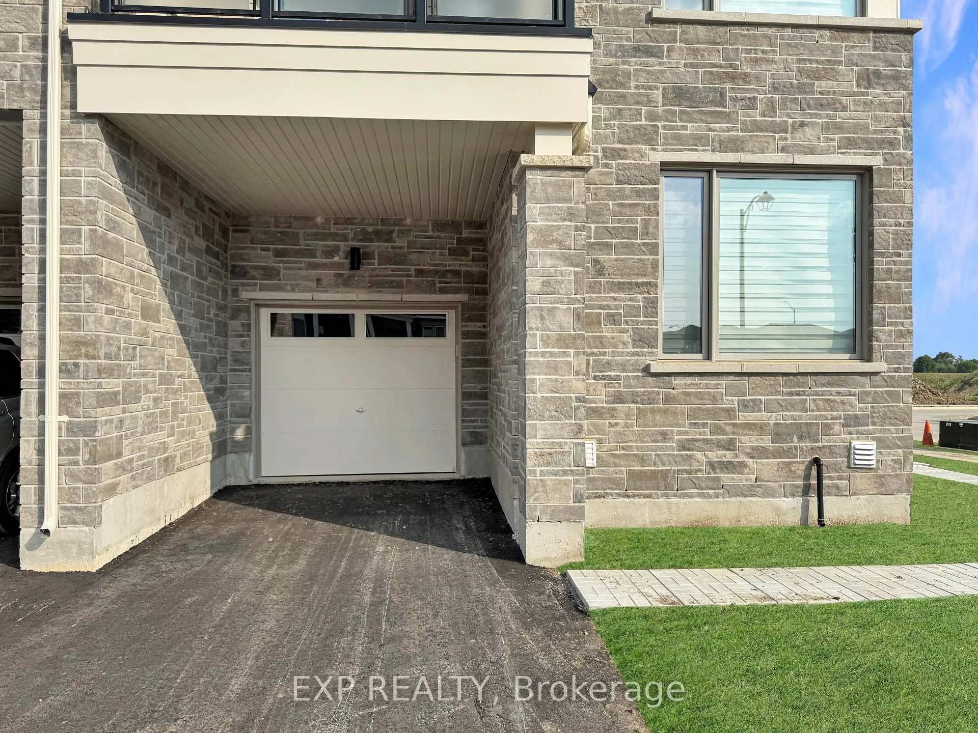 Photo 3 of 3 Sweet Pear Street, Markham, Rural Markham — HOMEH