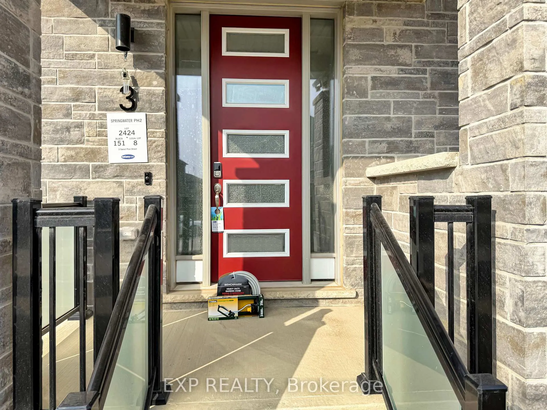 Photo 4 of 3 Sweet Pear Street, Markham, Rural Markham — HOMEH
