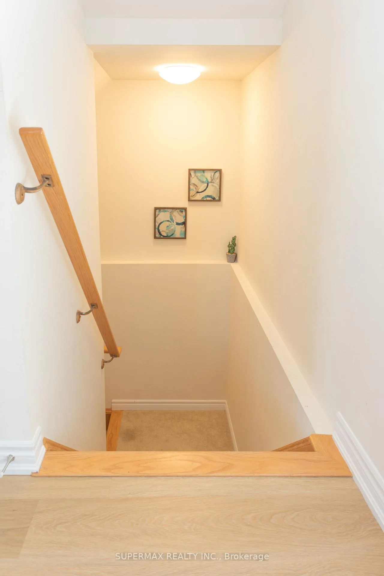 Photo 15 of Unit 10, 470 Beresford Path, Oshawa, Central — HOMEH