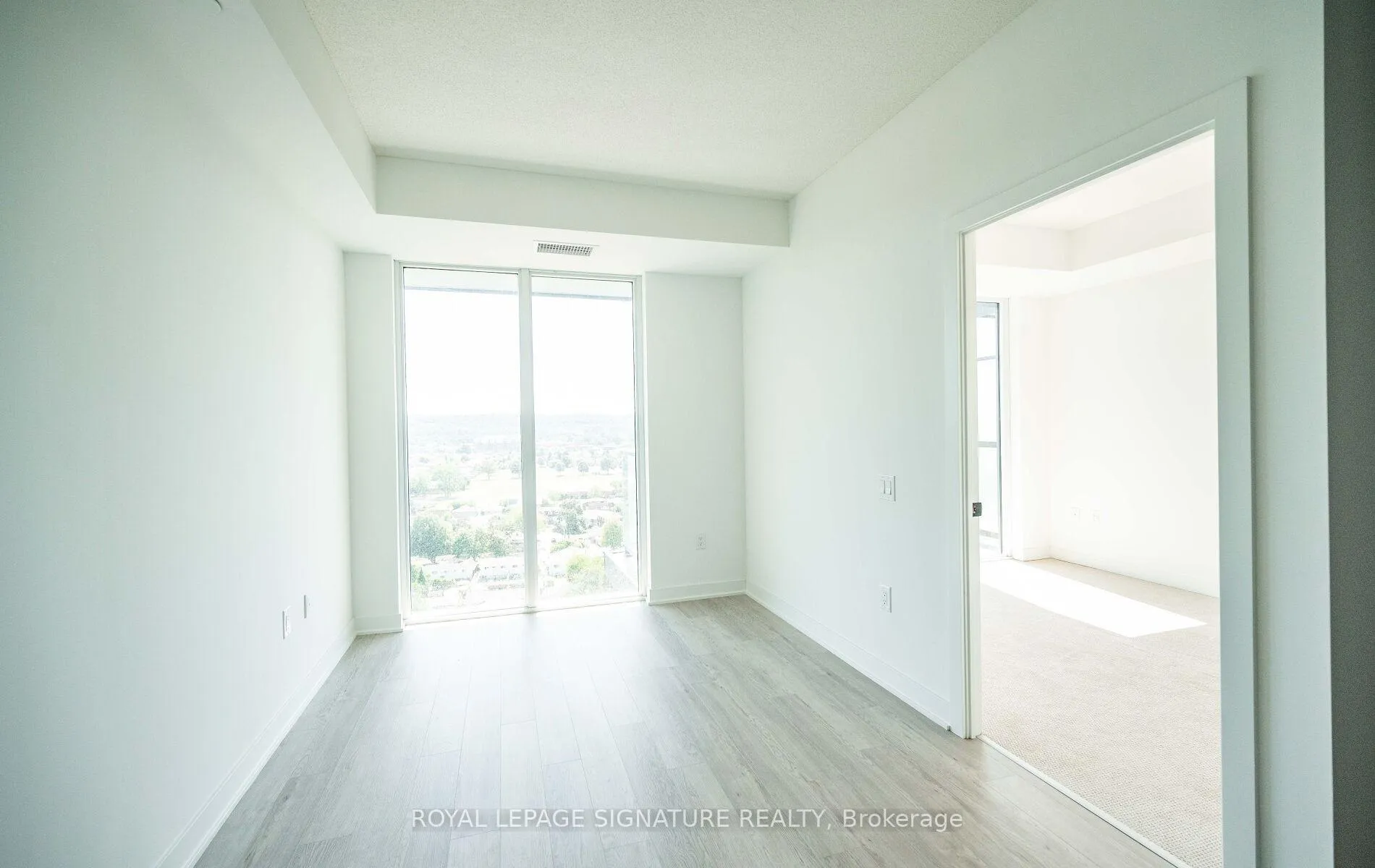 Photo 9 of Unit 1419, 2782 Barton Street E, Hamilton, Riverdale — HOMEH