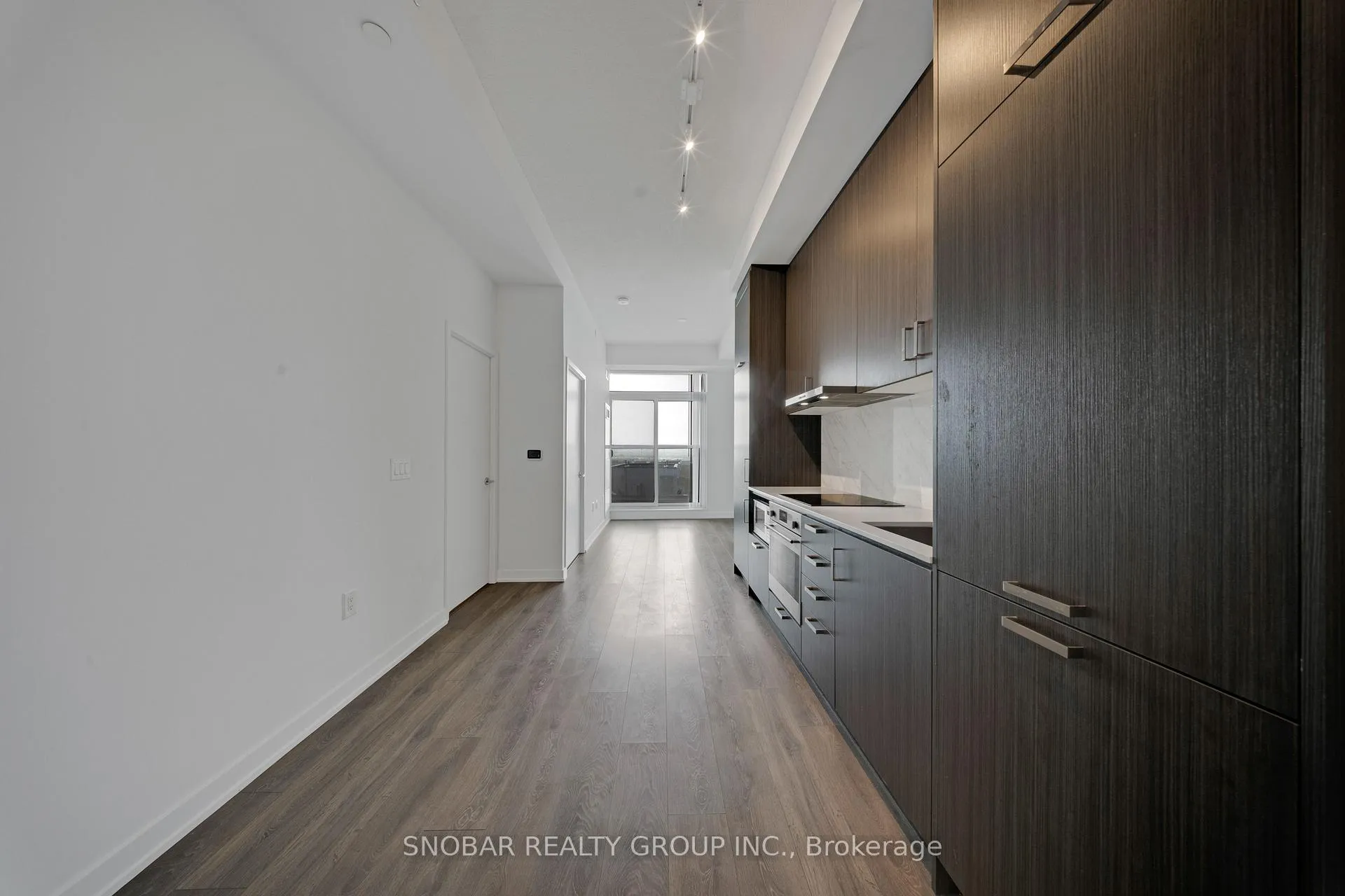 Photo 6 of Unit 501, 60 Honeycrisp Crescent, Vaughan, Concord — HOMEH