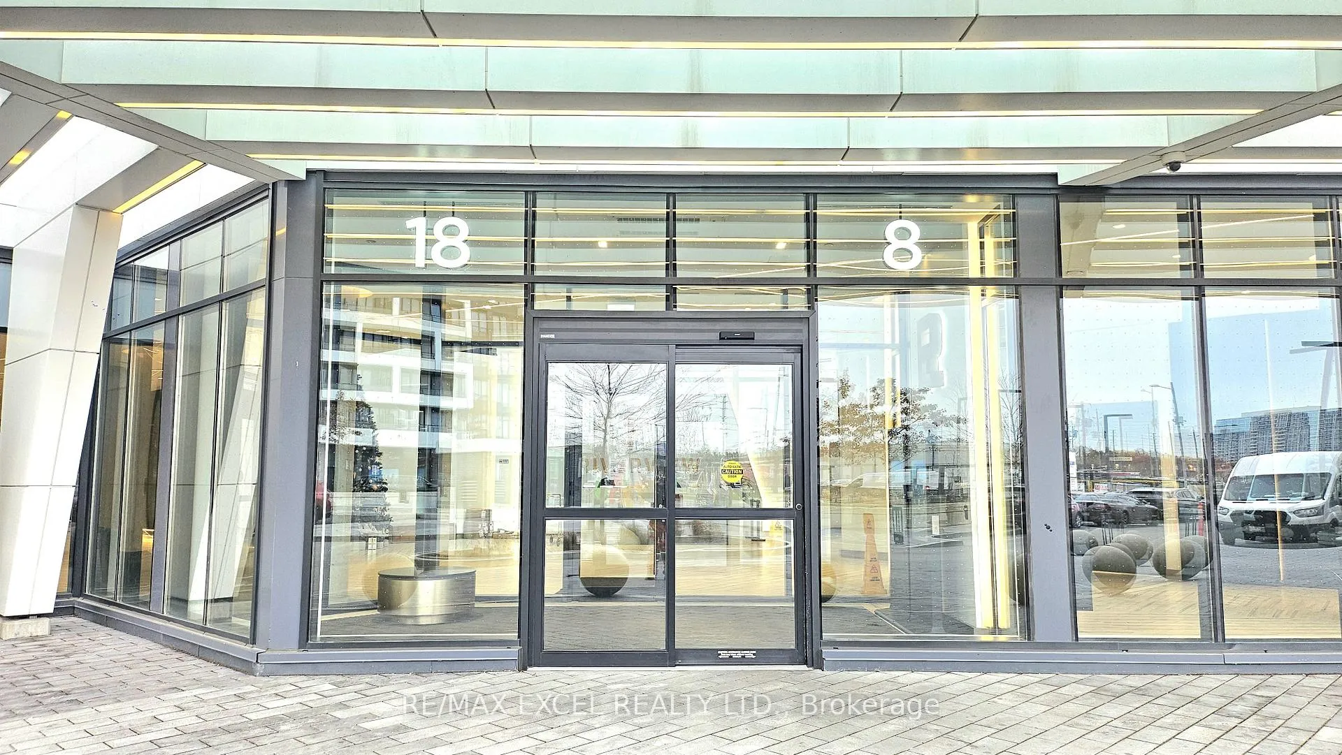 Photo 3 of Unit 1003, 8 Water Walk Drive, Markham, Unionville — HOMEH