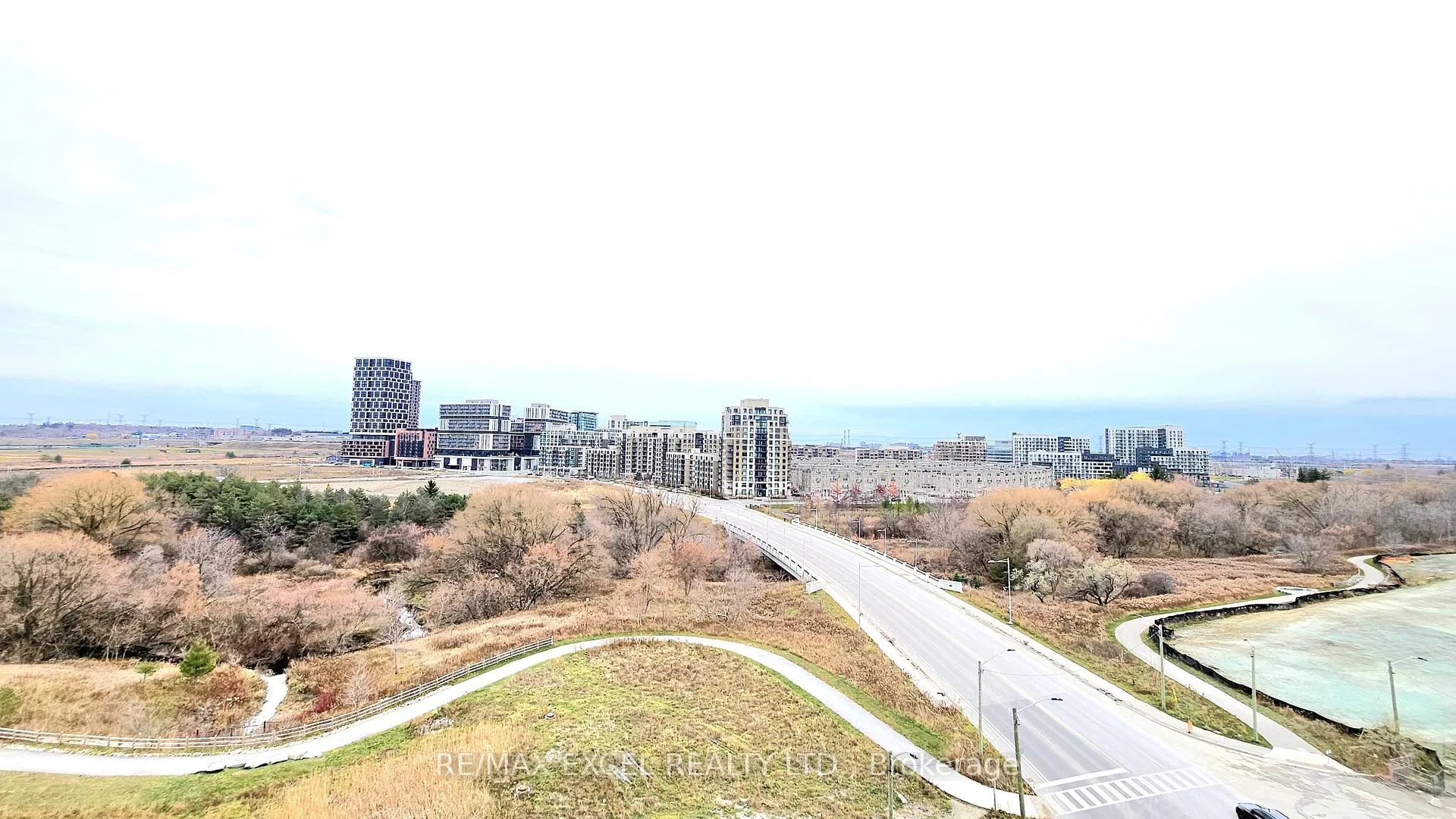 Photo 14 of Unit 1003, 8 Water Walk Drive, Markham, Unionville — HOMEH