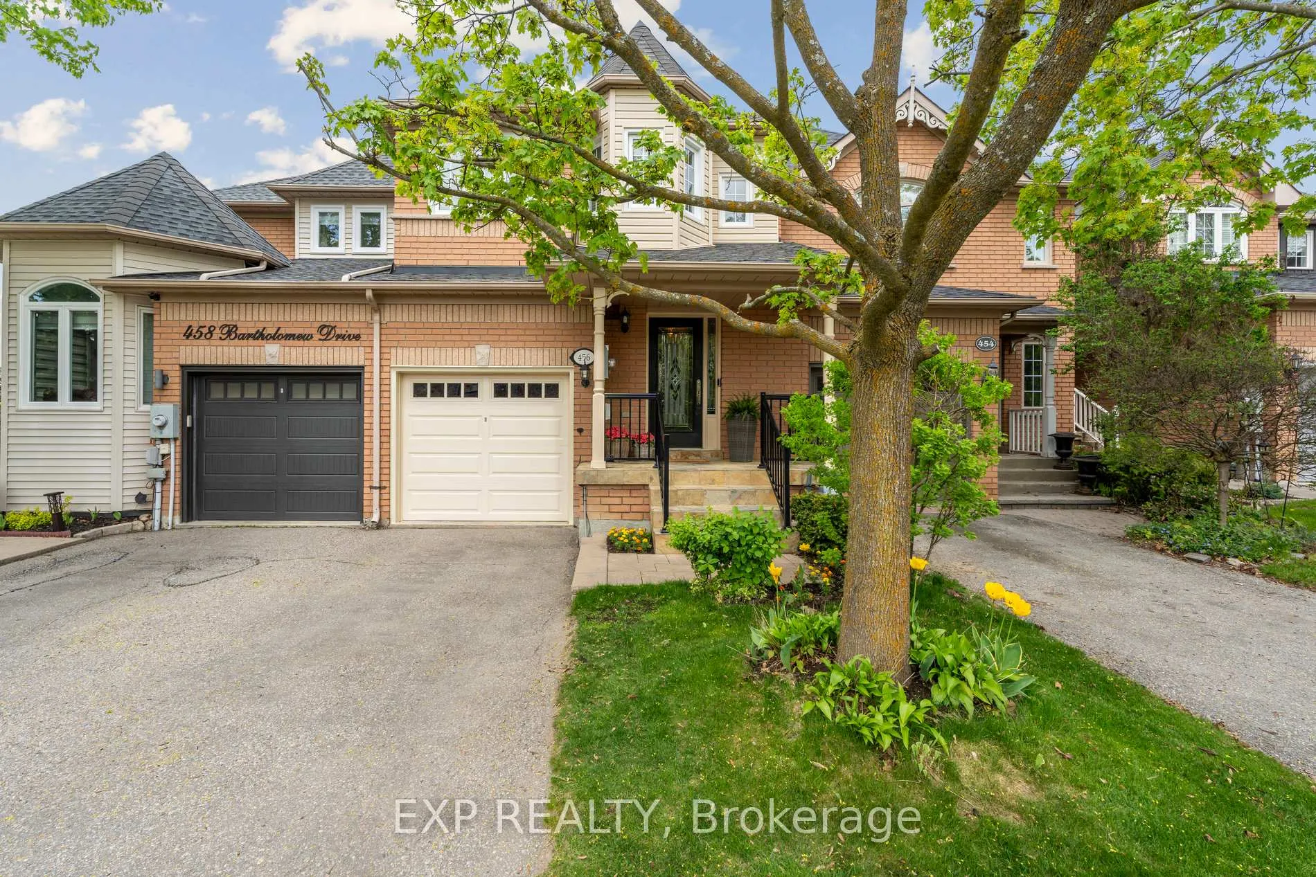 Front of 456 Bartholomew Drive