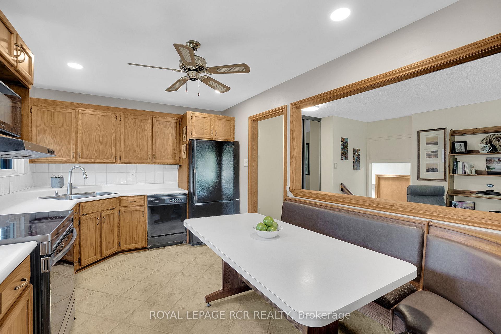 Photo 31 of 338 Marple Crescent, Caledon, Bolton North — HOMEH