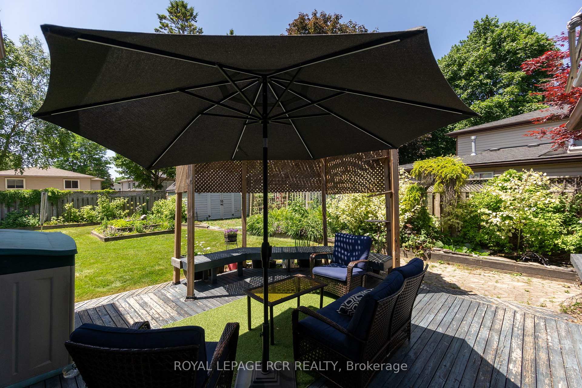 Photo 11 of 338 Marple Crescent, Caledon, Bolton North — HOMEH