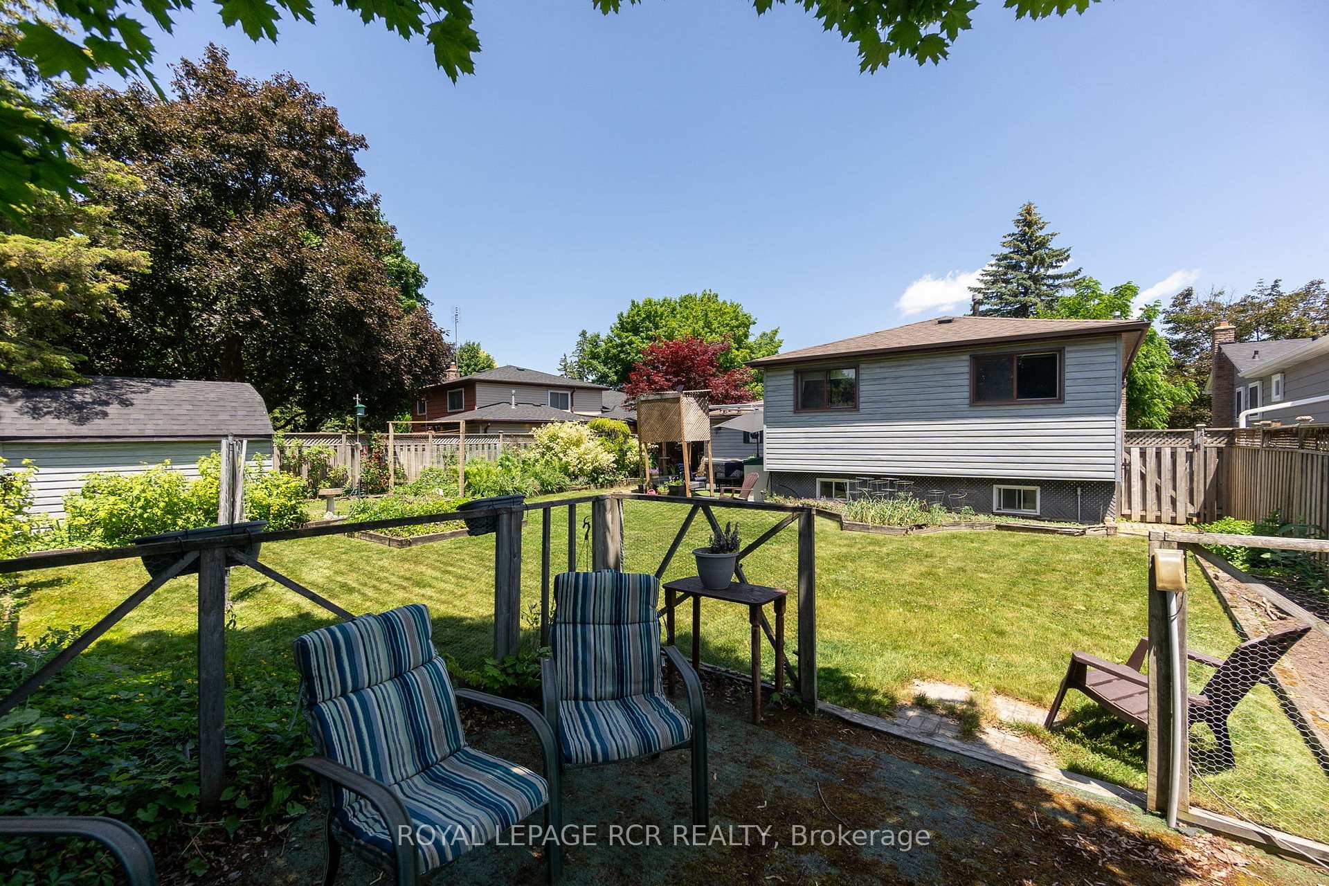 Photo 14 of 338 Marple Crescent, Caledon, Bolton North — HOMEH