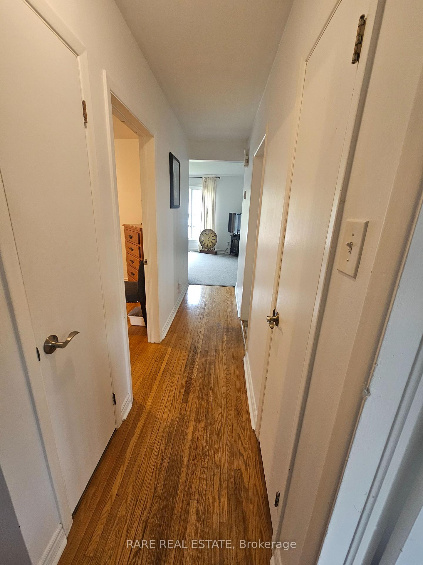 Photo 7 of Unit MAIN, 19 Howard Crescent, Barrie, Wellington — HOMEH