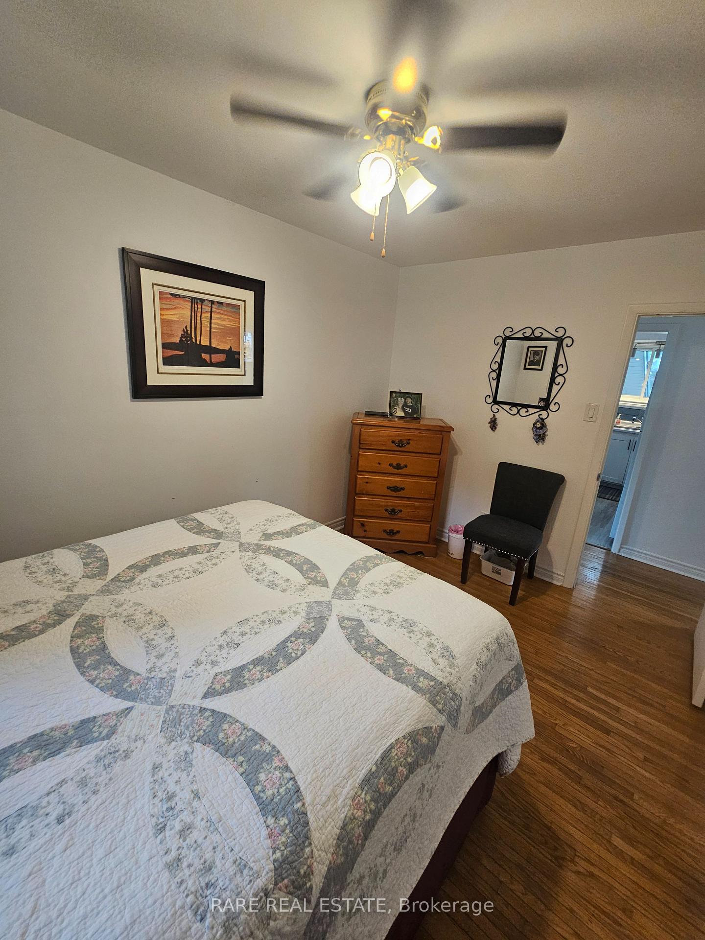 Photo 10 of Unit MAIN, 19 Howard Crescent, Barrie, Wellington — HOMEH