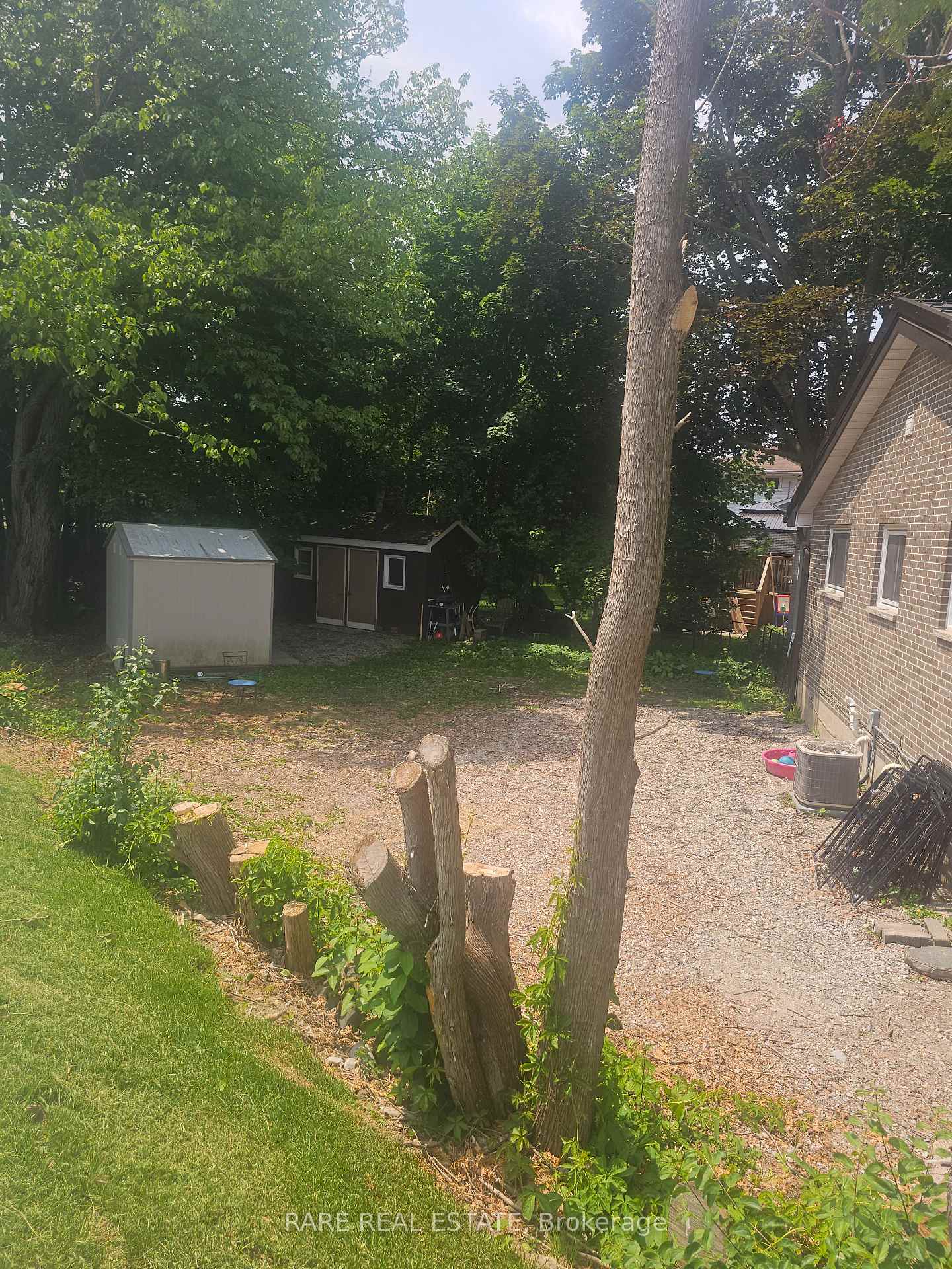 Photo 27 of Unit MAIN, 19 Howard Crescent, Barrie, Wellington — HOMEH