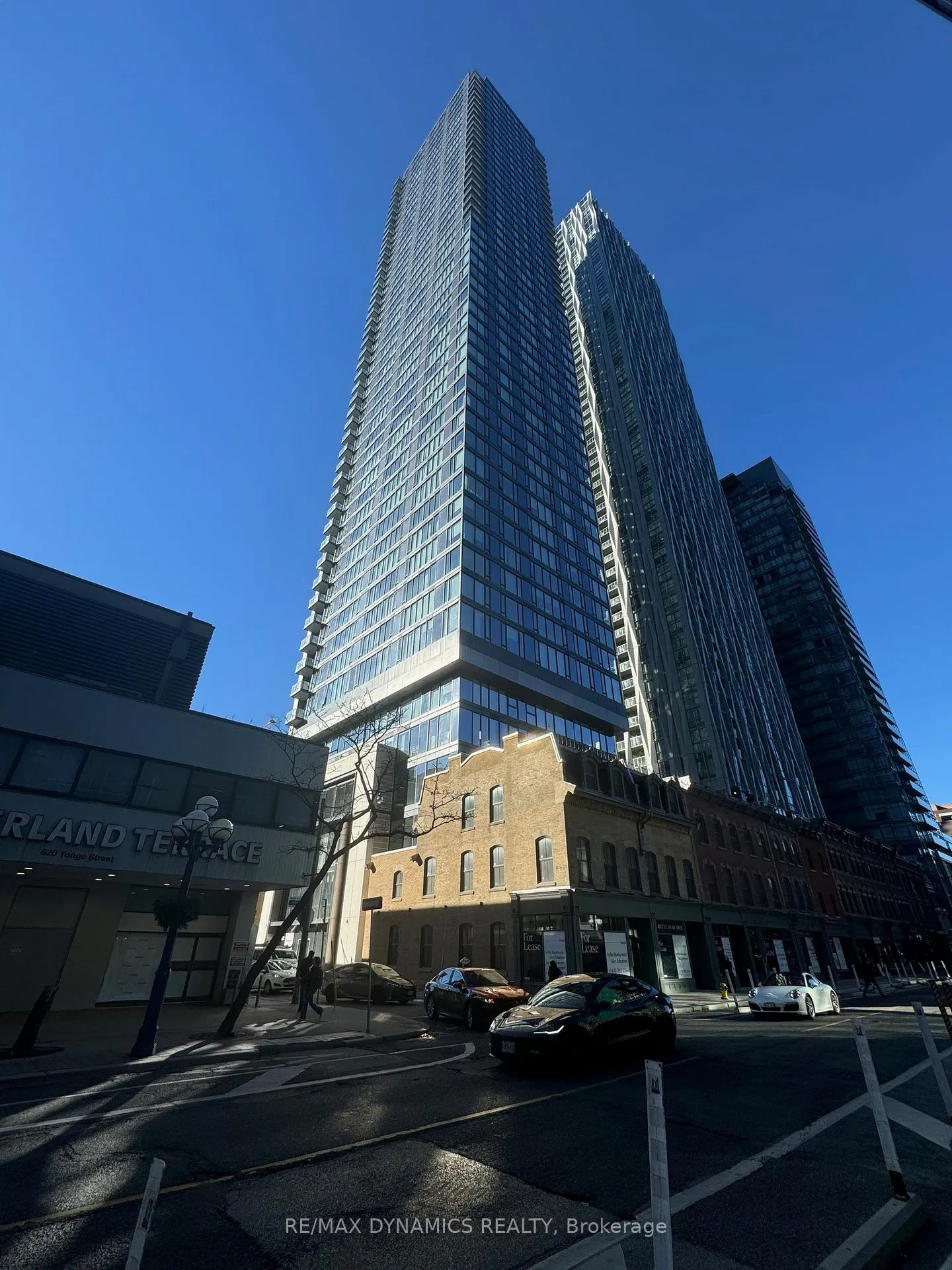 Front of Unit 4808, 8 Cumberland Street