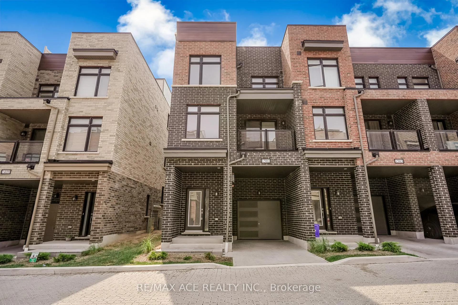 Front of Unit 1501, 1865 Pickering Parkway