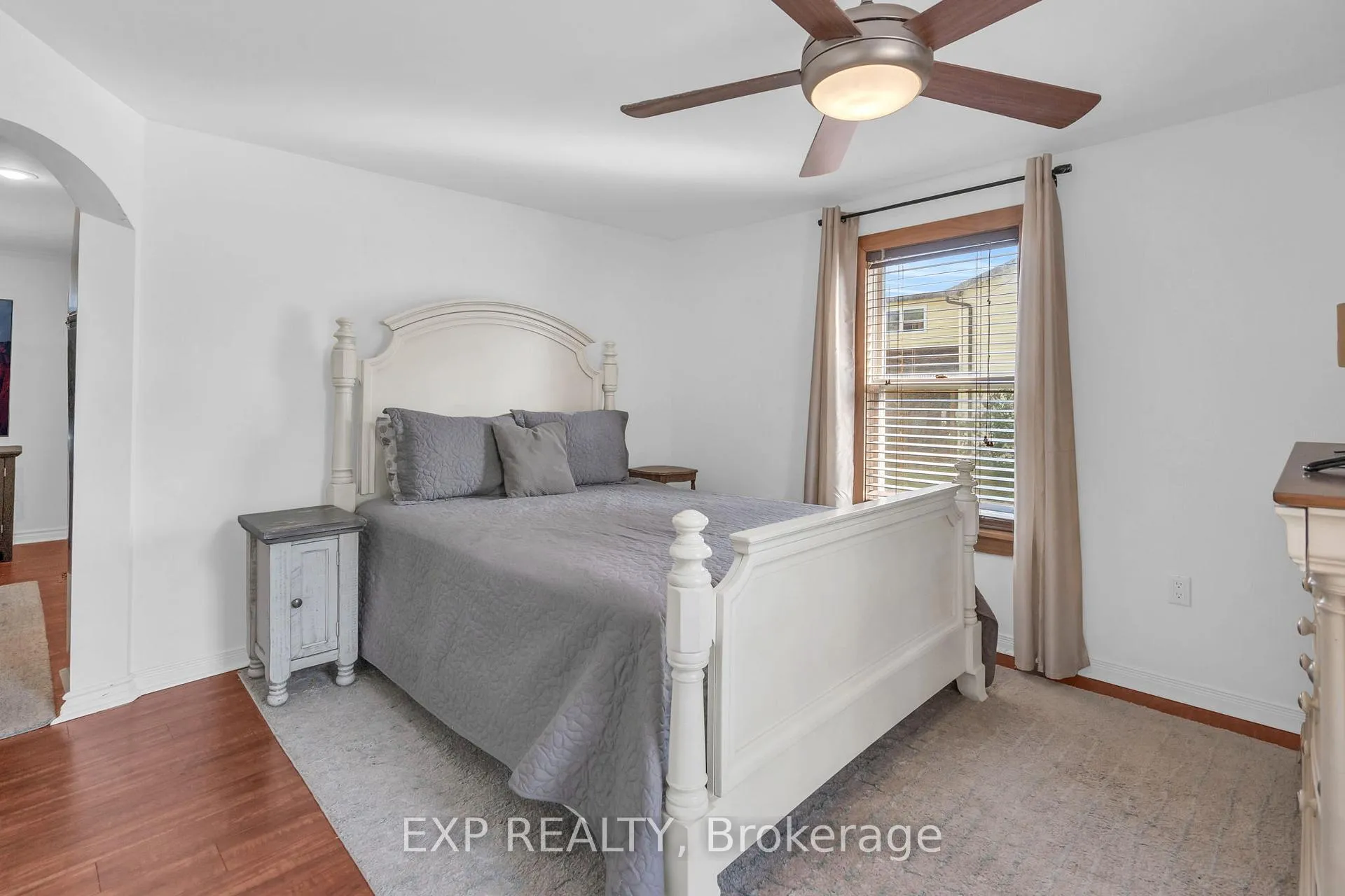 Photo 12 of 16 Maple Street S, Brock, Sunderland — HOMEH