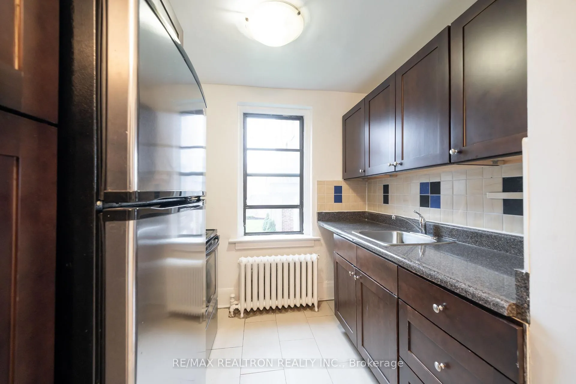 Photo 8 of Unit 39, 4 Kingston Road, Toronto, Woodbine Corridor — HOMEH