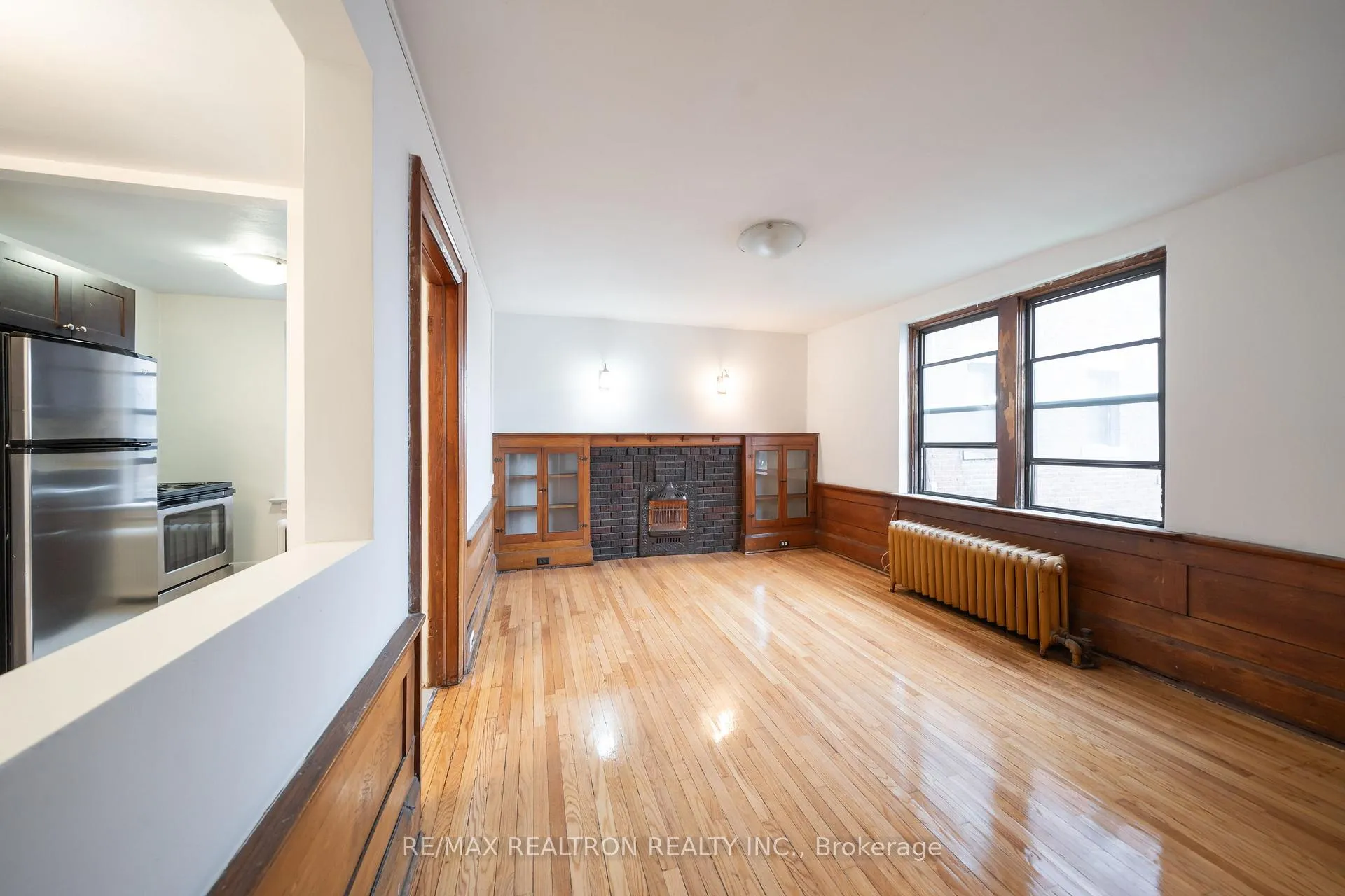 Photo 9 of Unit 39, 4 Kingston Road, Toronto, Woodbine Corridor — HOMEH