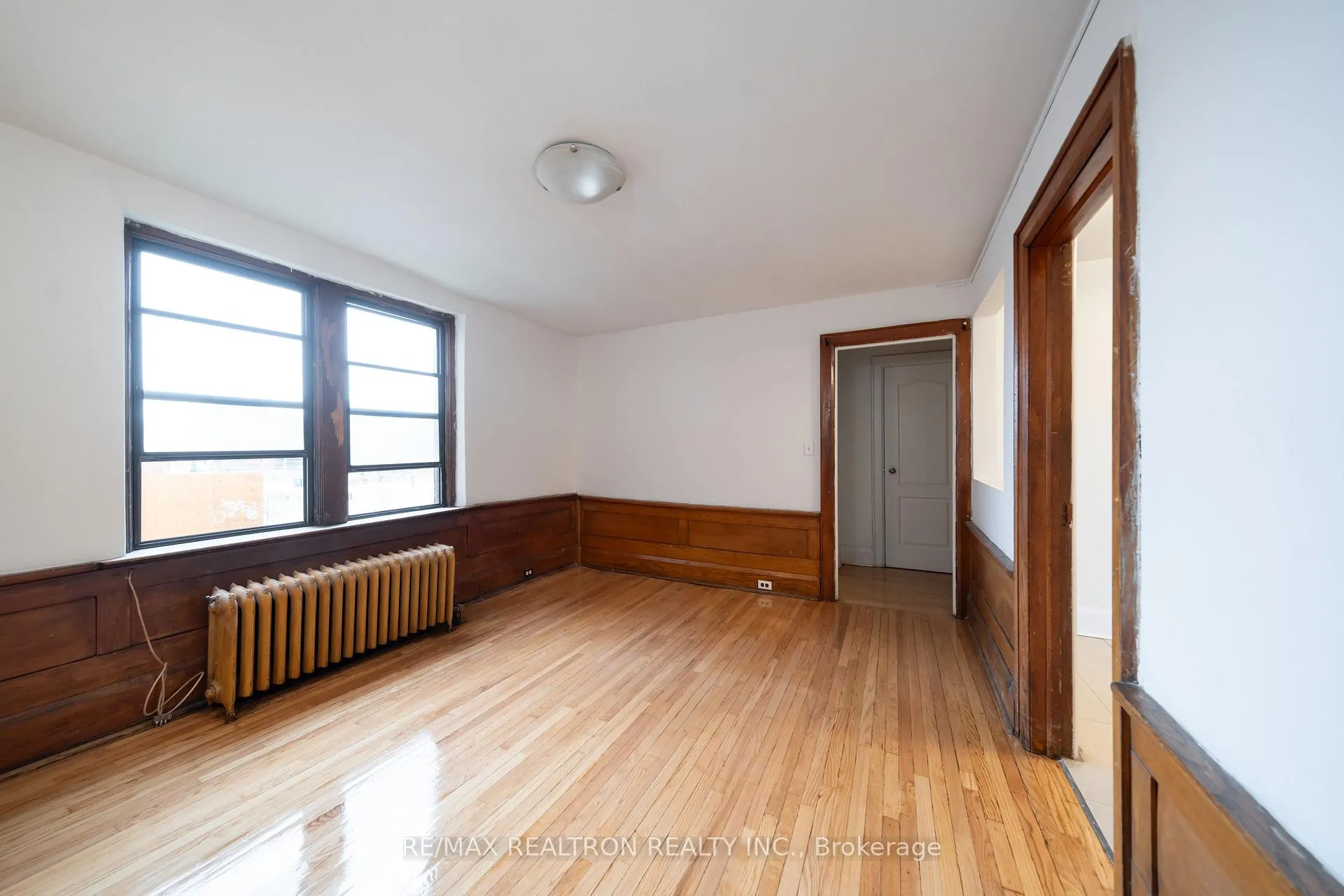 Photo 10 of Unit 39, 4 Kingston Road, Toronto, Woodbine Corridor — HOMEH