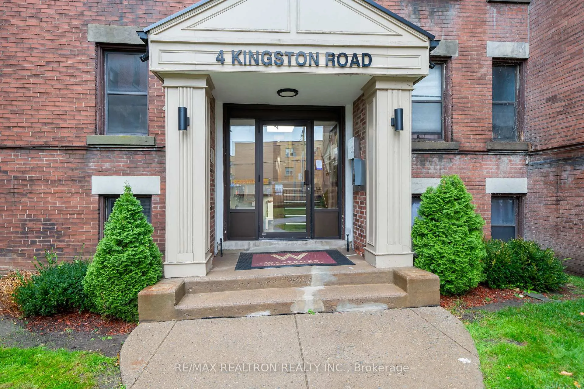 Photo 11 of Unit 39, 4 Kingston Road, Toronto, Woodbine Corridor — HOMEH