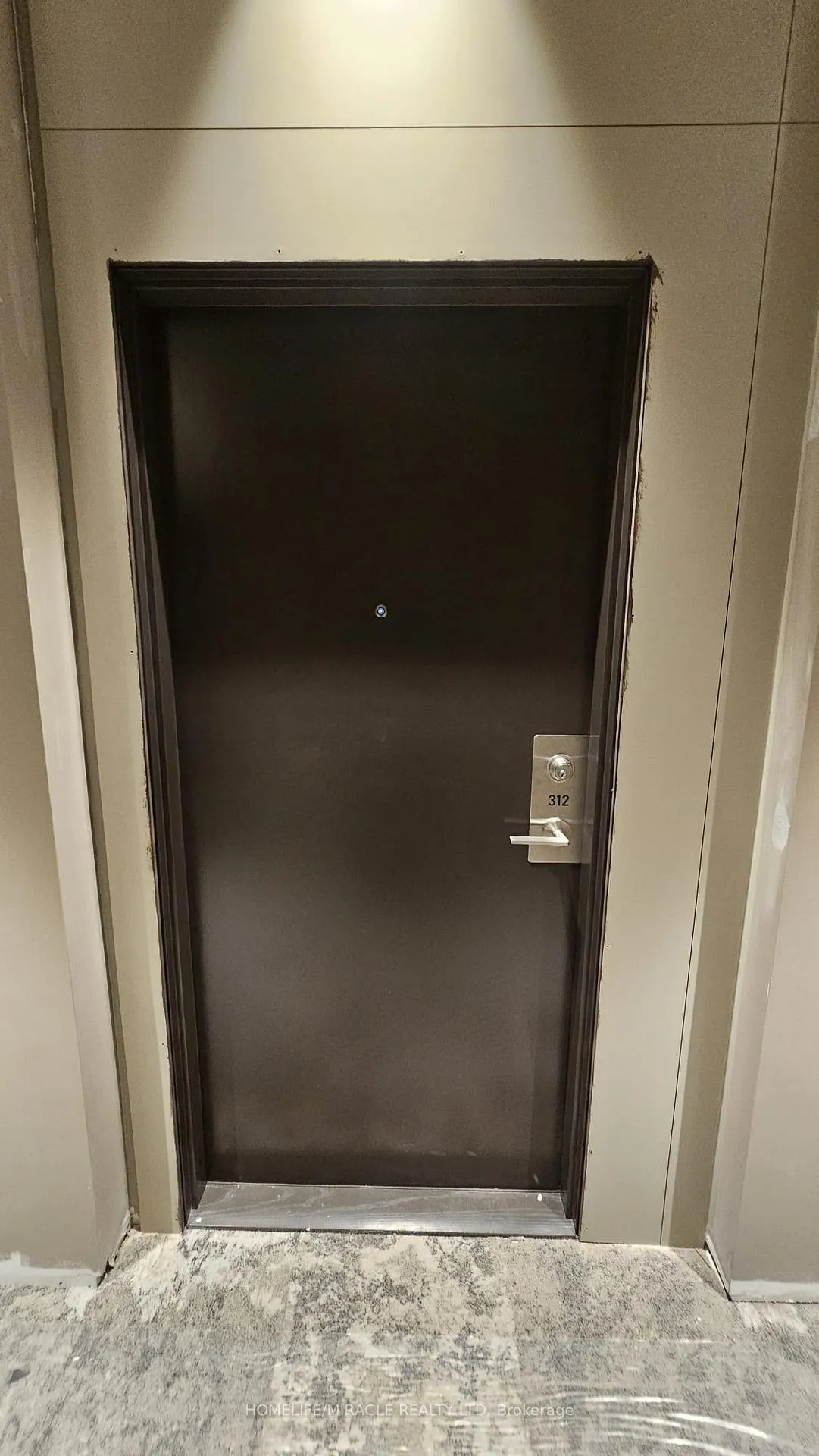 Photo 2 of Unit 312, 60 Honeycrisp Crescent, Vaughan, Vaughan Corporate Centre — HOMEH