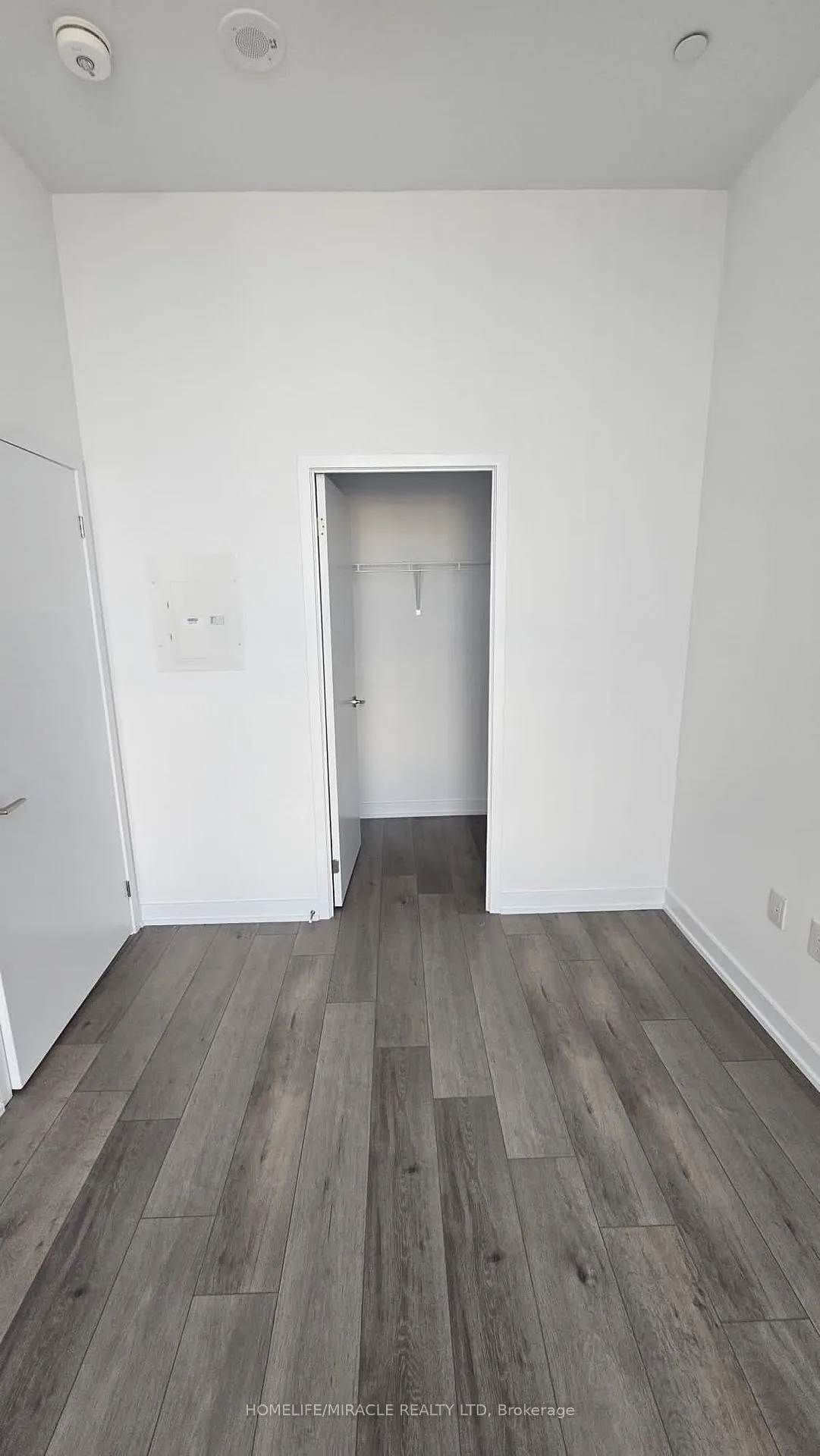 Photo 7 of Unit 312, 60 Honeycrisp Crescent, Vaughan, Vaughan Corporate Centre — HOMEH
