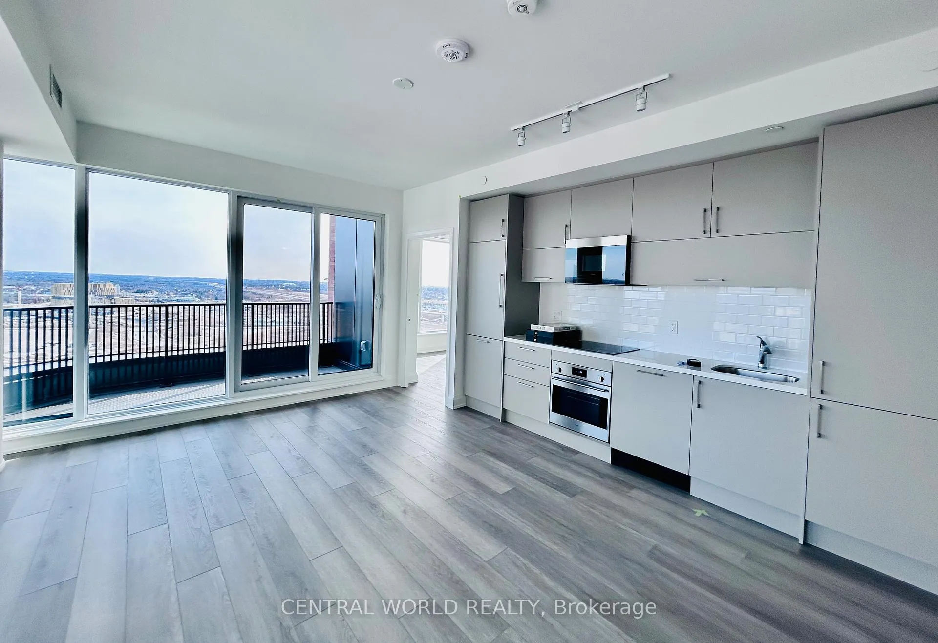 Photo 4 of Unit 2304, 38 Andre De Grasse Street, Markham, Unionville — HOMEH
