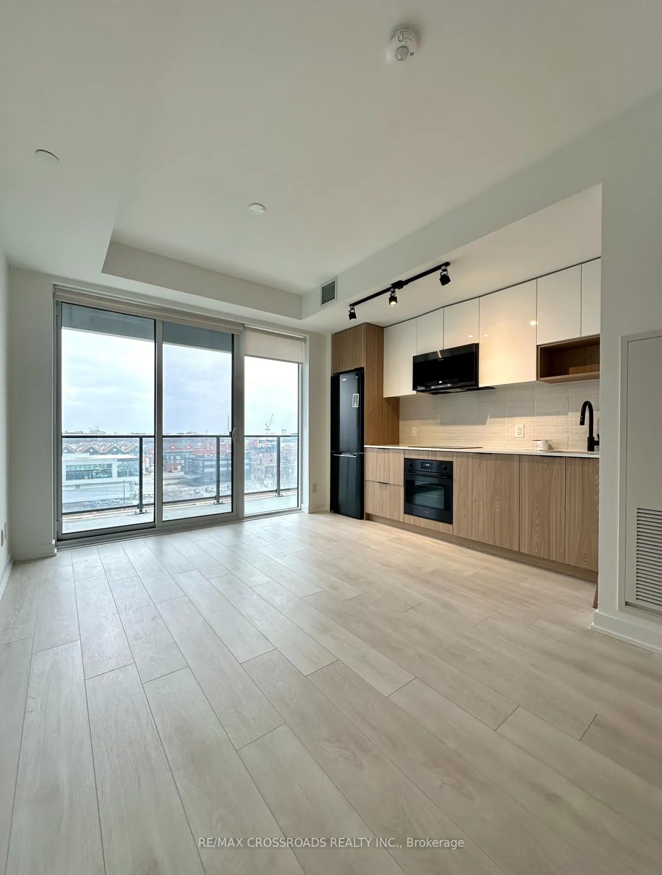 Front of Unit 603, 5 Defries Street