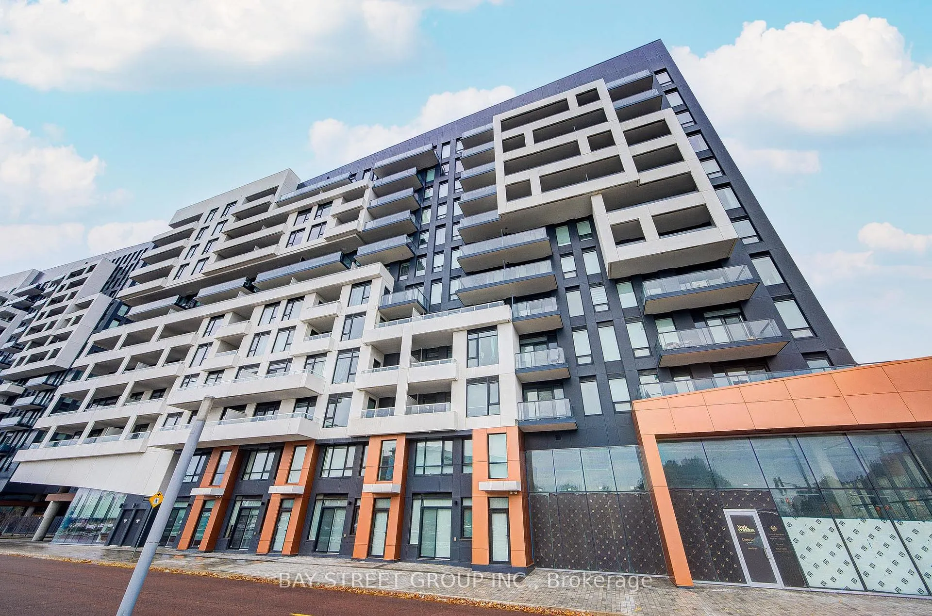 Photo 2 of Unit 302, 8 Rouge Valley Drive W, Markham, Unionville — HOMEH