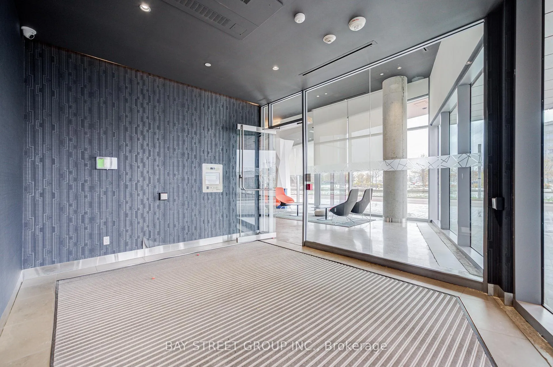 Photo 3 of Unit 302, 8 Rouge Valley Drive W, Markham, Unionville — HOMEH