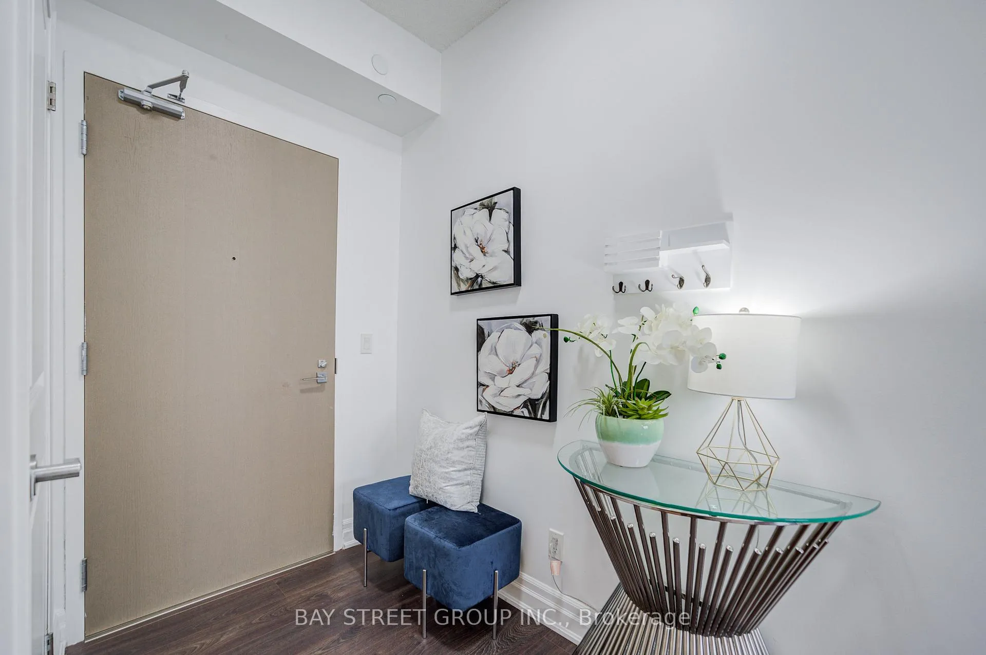 Photo 6 of Unit 302, 8 Rouge Valley Drive W, Markham, Unionville — HOMEH