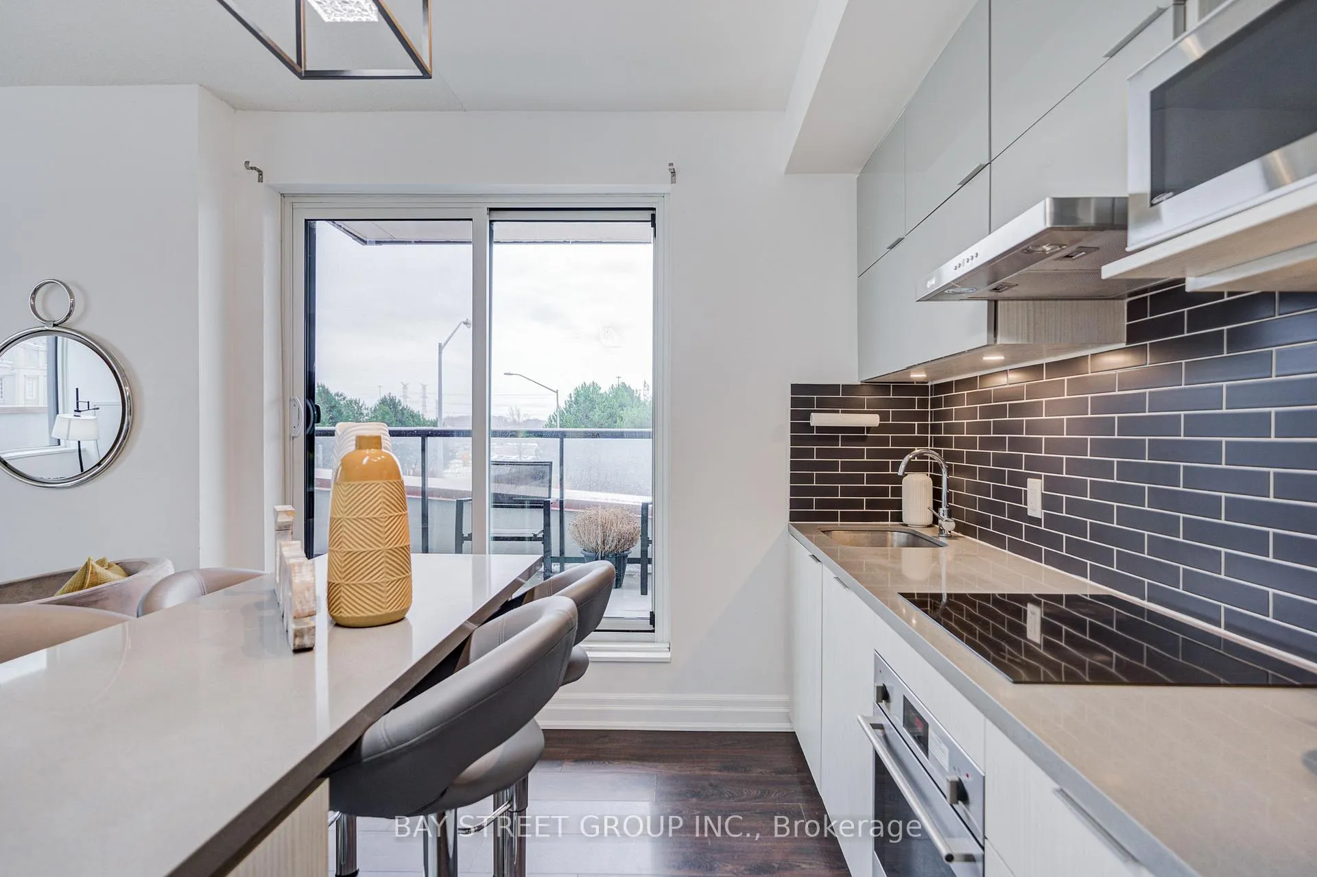 Photo 9 of Unit 302, 8 Rouge Valley Drive W, Markham, Unionville — HOMEH