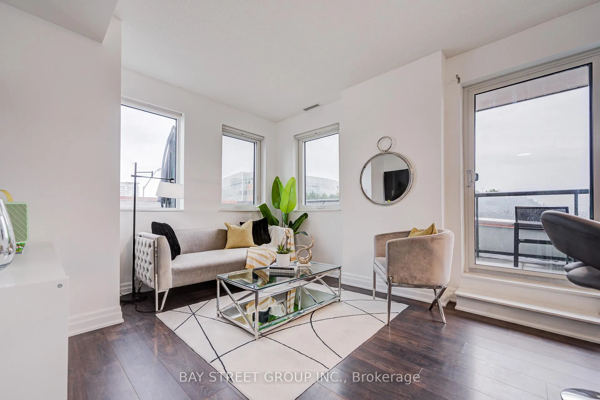 Photo 13 of Unit 302, 8 Rouge Valley Drive W, Markham, Unionville — HOMEH