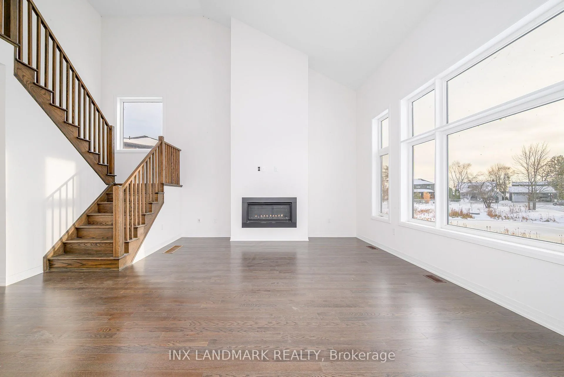Photo 7 of 3735 Lakepoint Drive, Severn, West Shore — HOMEH
