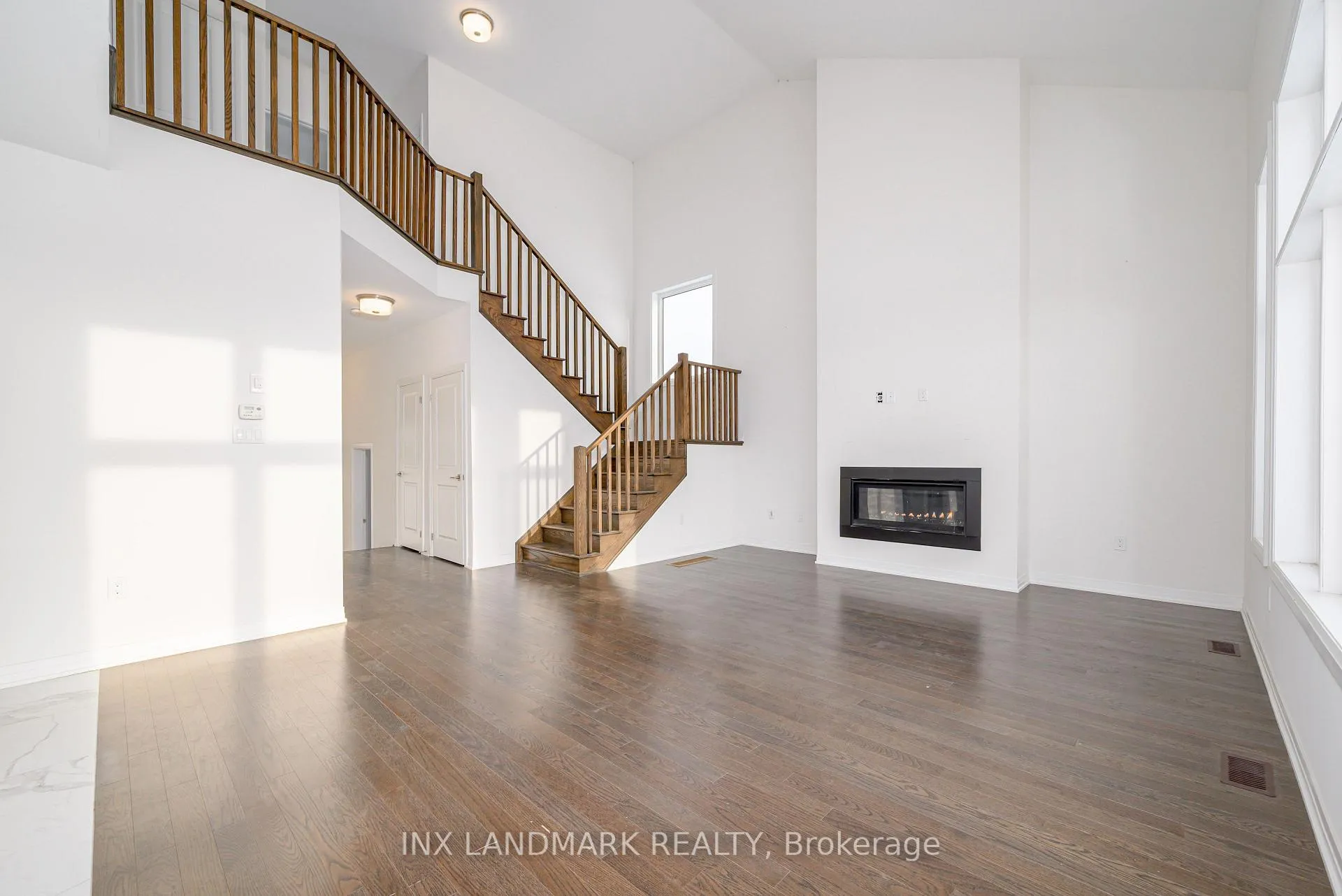 Photo 8 of 3735 Lakepoint Drive, Severn, West Shore — HOMEH