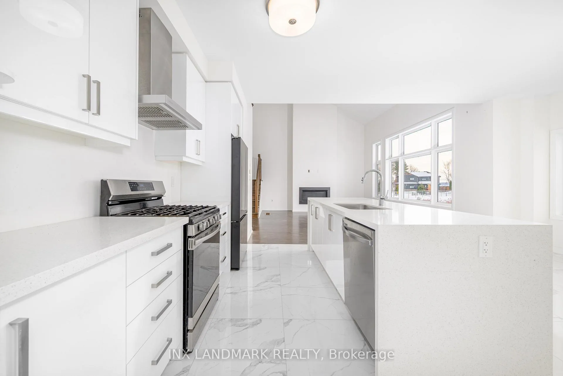 Photo 14 of 3735 Lakepoint Drive, Severn, West Shore — HOMEH