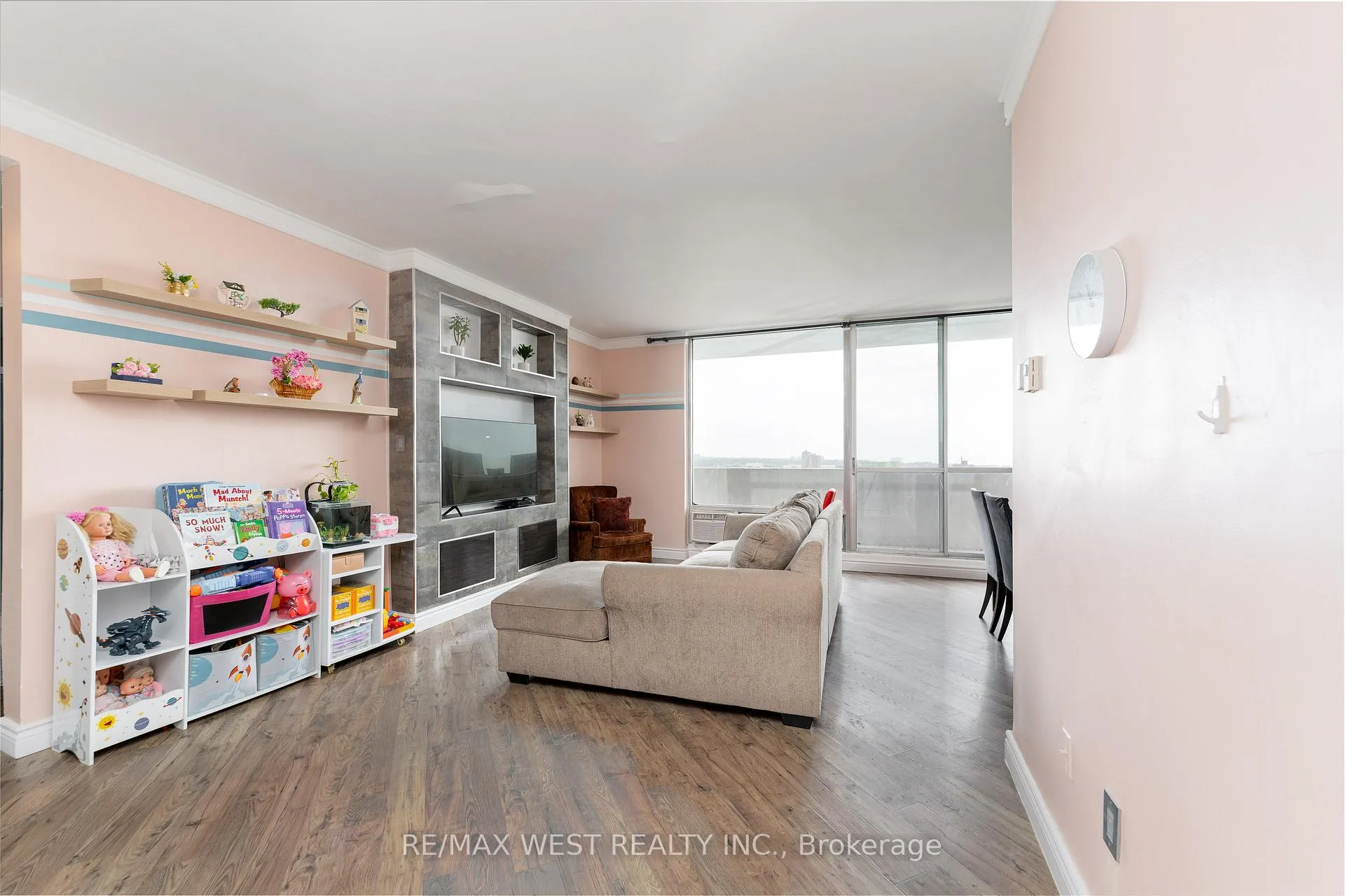 Photo 10 of Unit PH5, 5 Massey Square, Toronto, Crescent Town — HOMEH