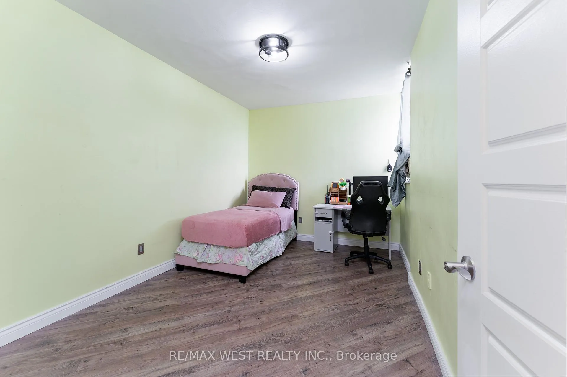 Photo 19 of Unit PH5, 5 Massey Square, Toronto, Crescent Town — HOMEH