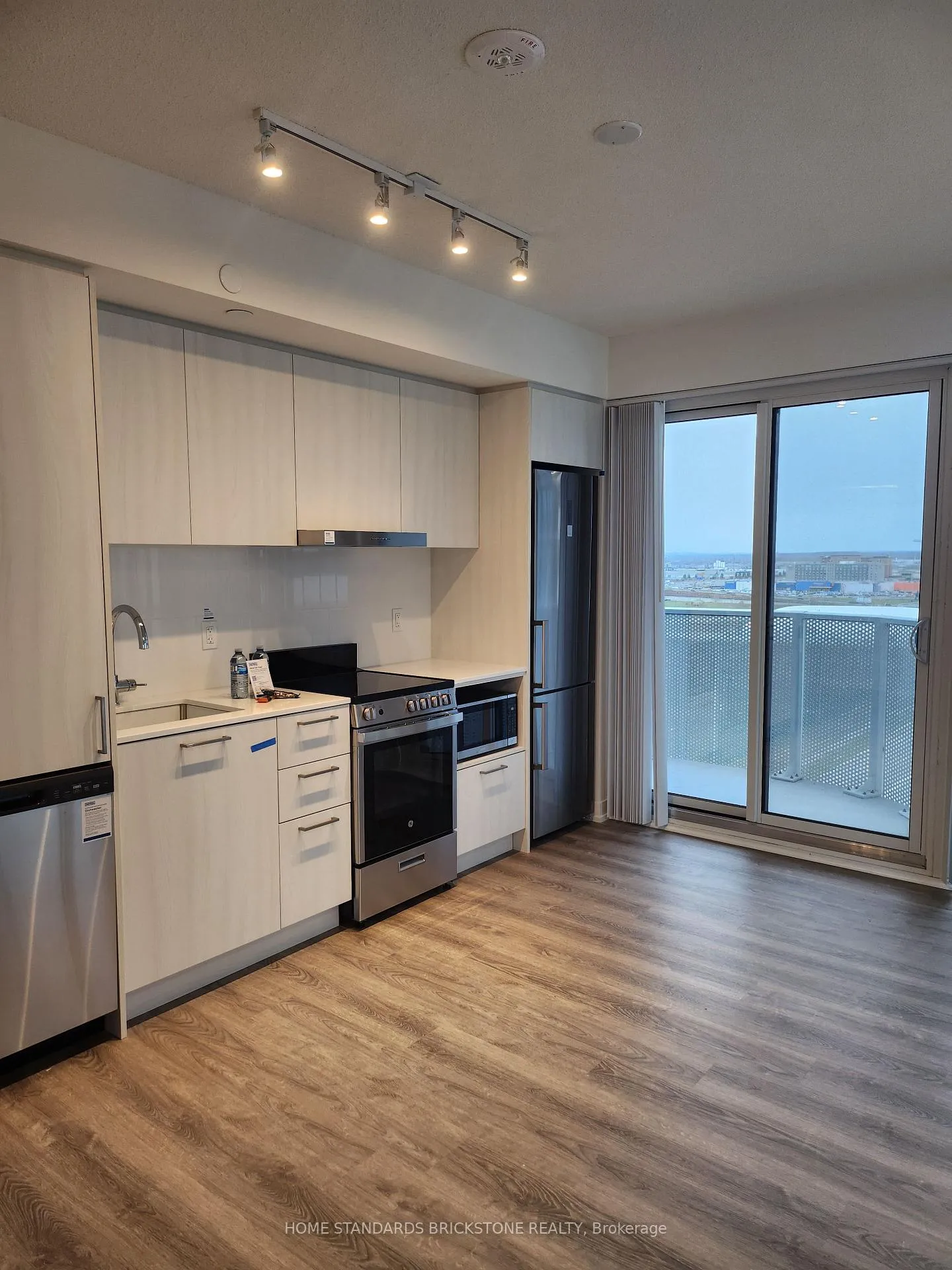 Photo 7 of Unit 1515, 195 Commerce Street, Vaughan, Vaughan Corporate Centre — HOMEH