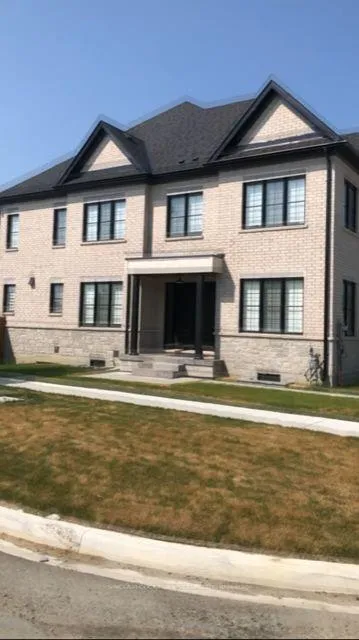 Photo 3 of 1 John Anthony Drive, Markham, Victoria Square — HOMEH