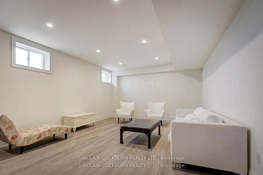 Photo 16 of 1 John Anthony Drive, Markham, Victoria Square — HOMEH