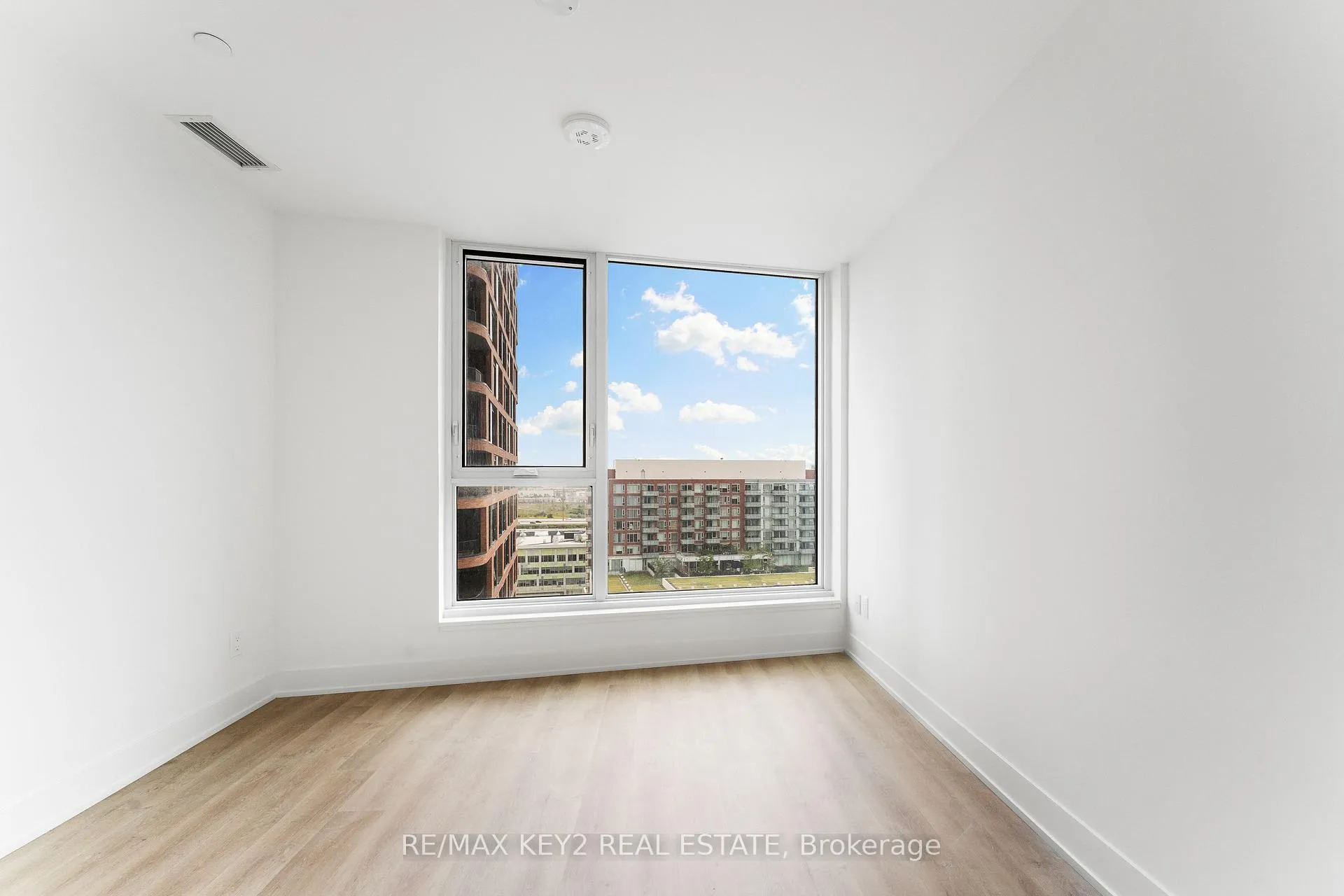 Photo 10 of Unit E1511, 56 Andre De Grasse Street, Markham, Unionville — HOMEH