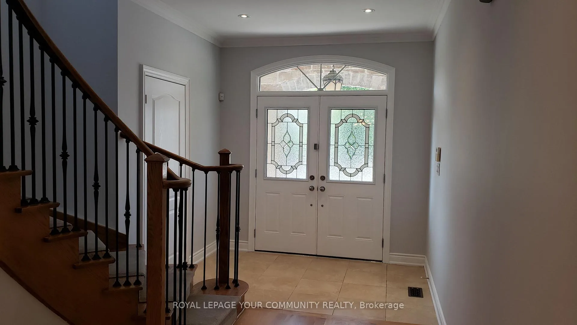Photo 3 of 146 Moraine Hill Drive, Vaughan, Patterson — HOMEH